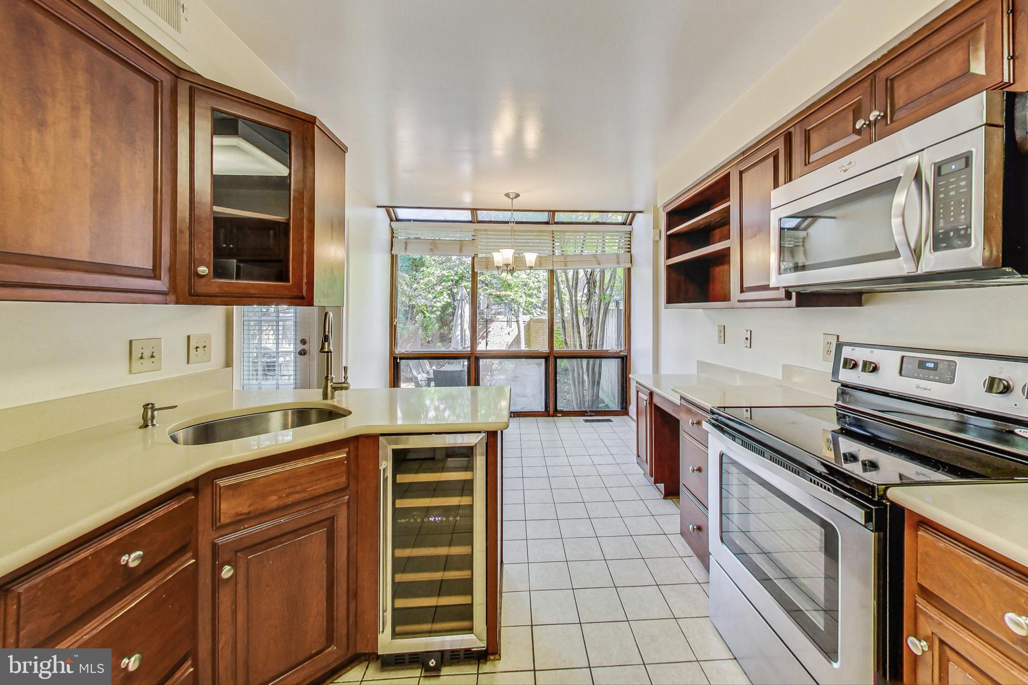 ALTA VISTA - Residential