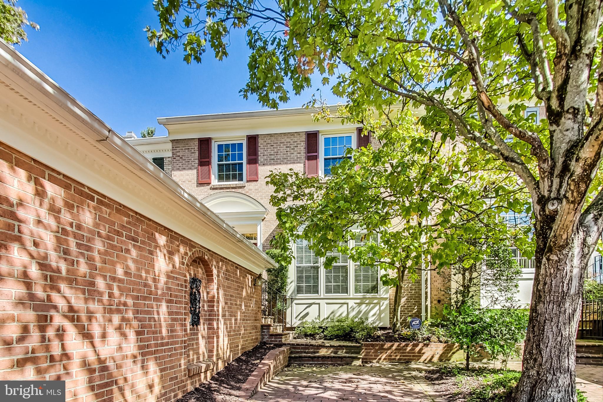 ALTA VISTA - Residential