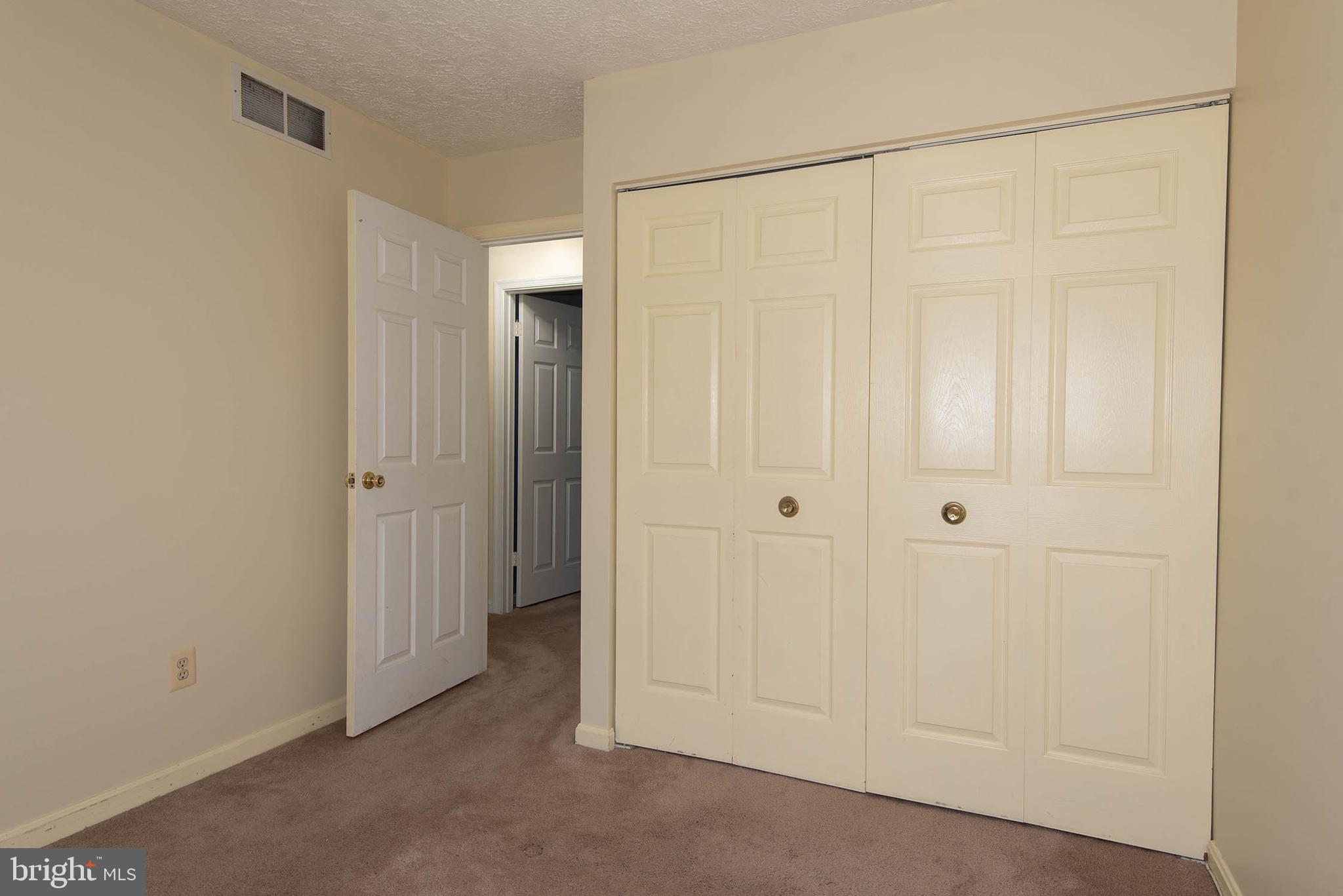 DELMONT STATION - Residential