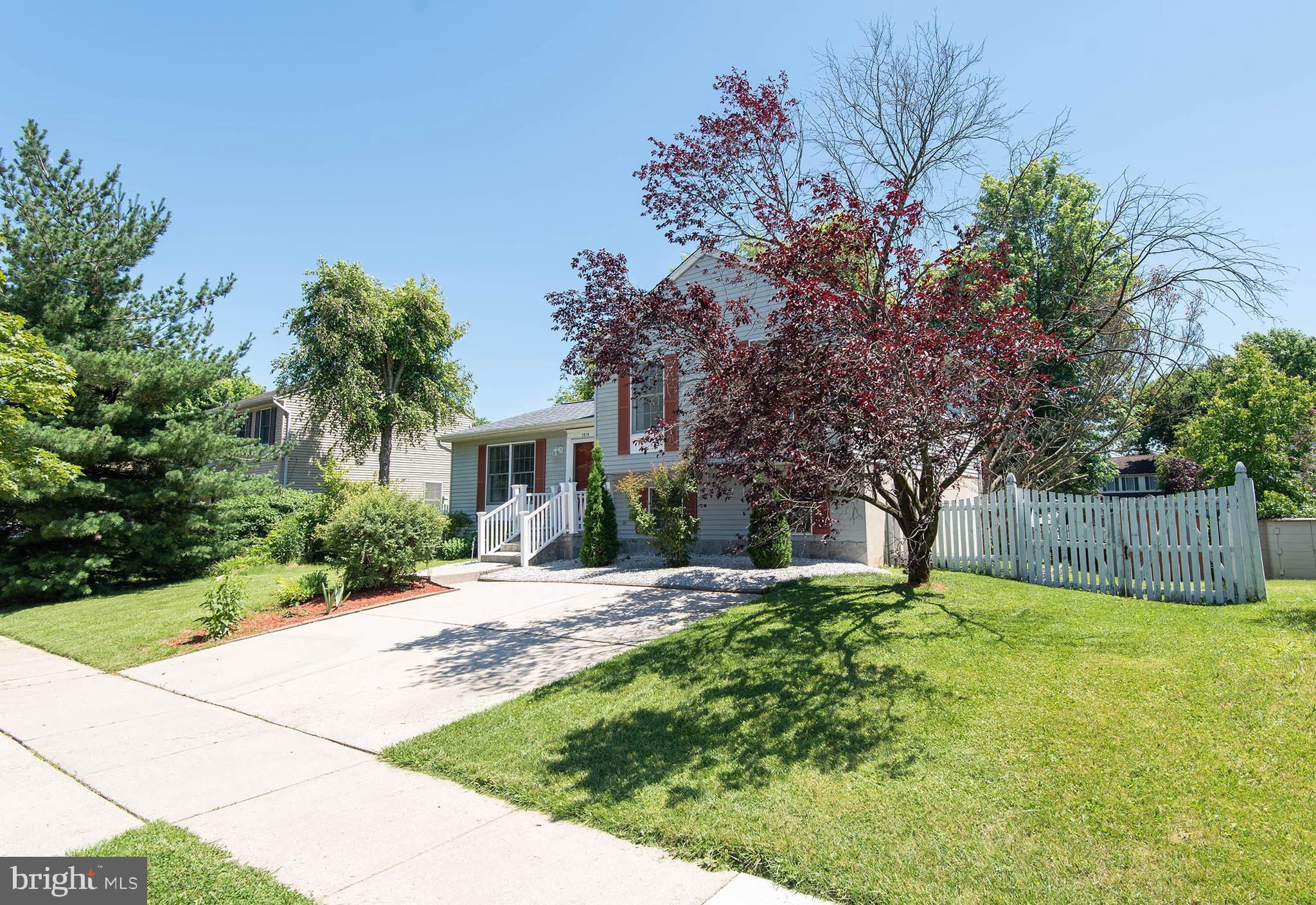 DELMONT STATION - Residential