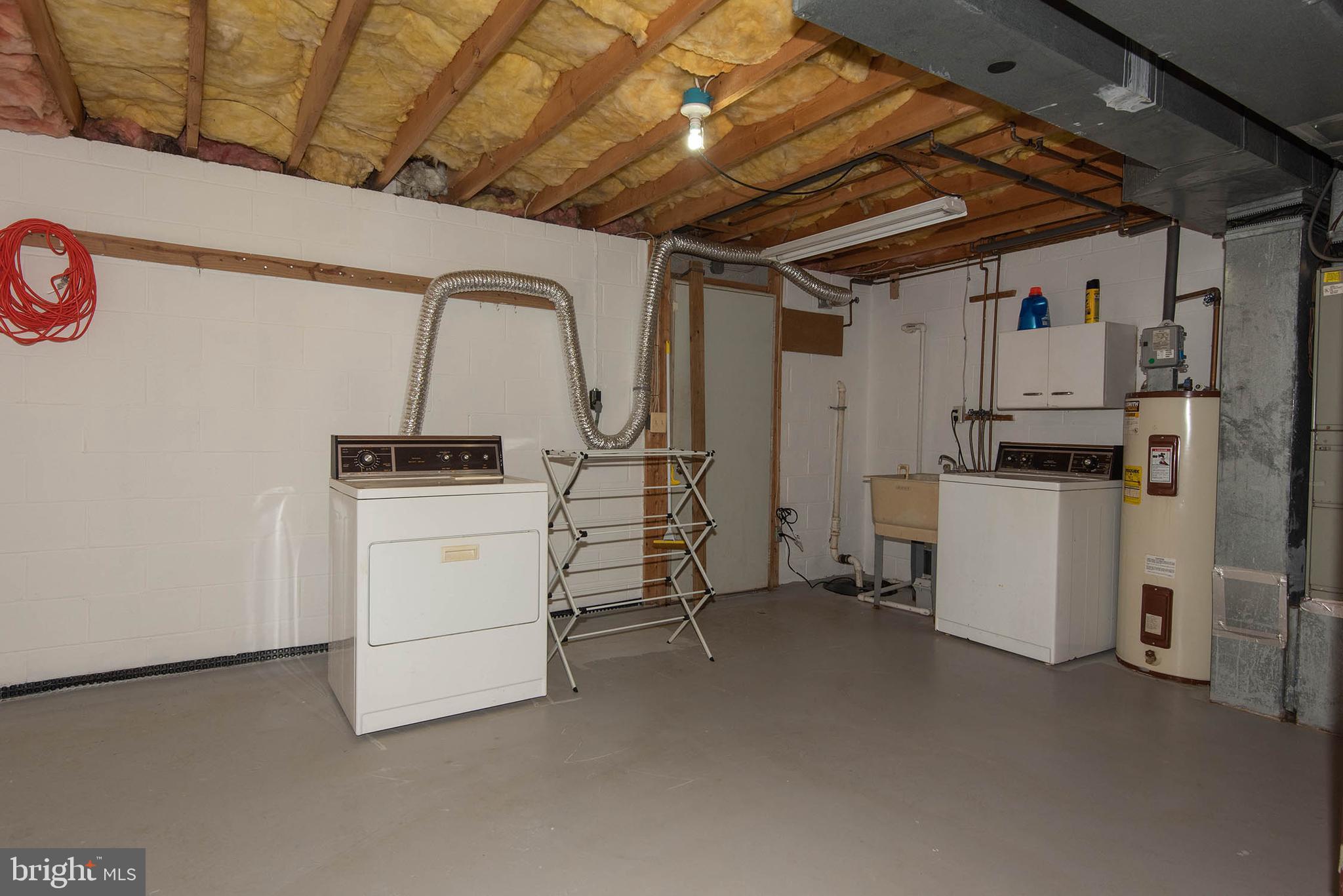 DELMONT STATION - Residential