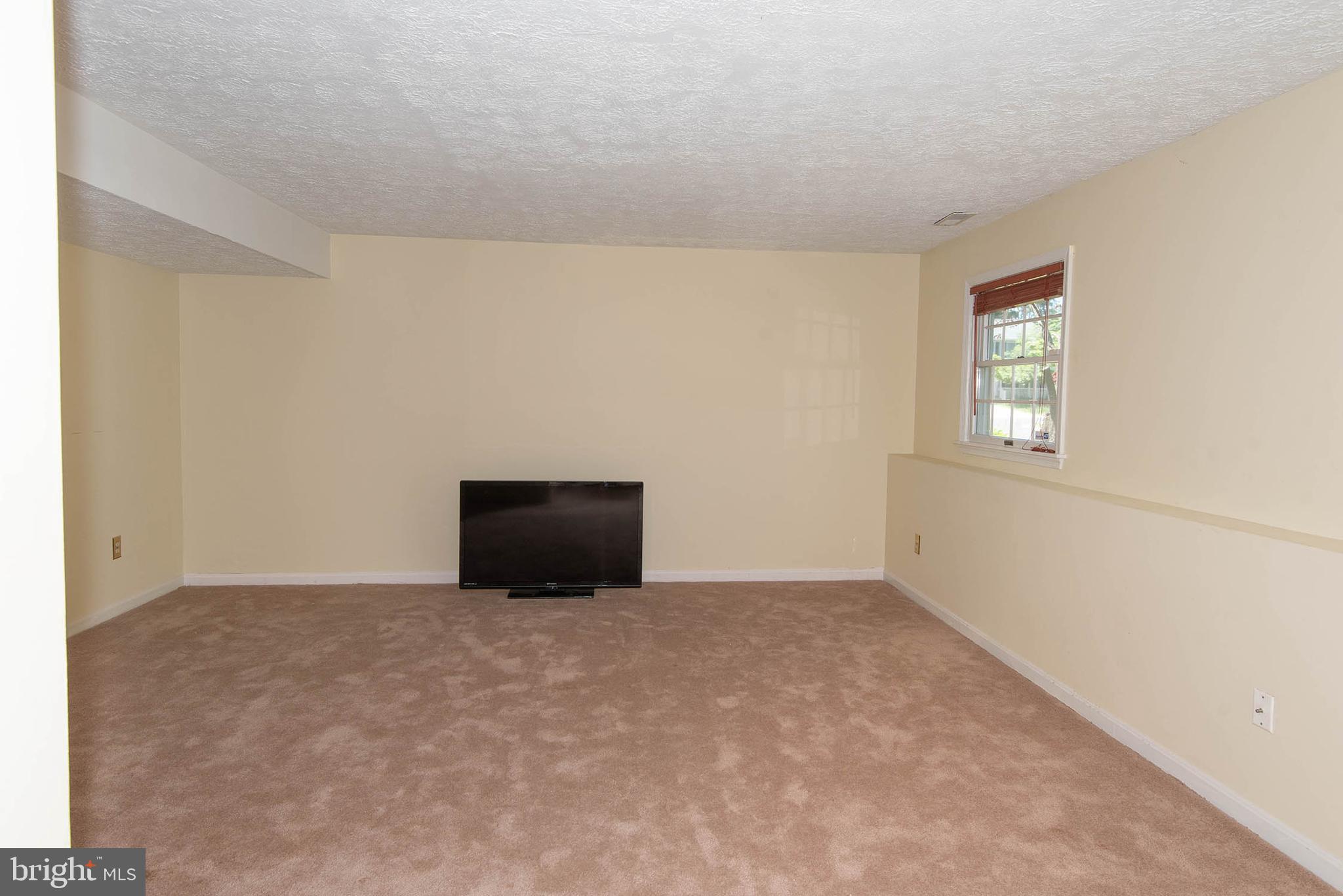 DELMONT STATION - Residential