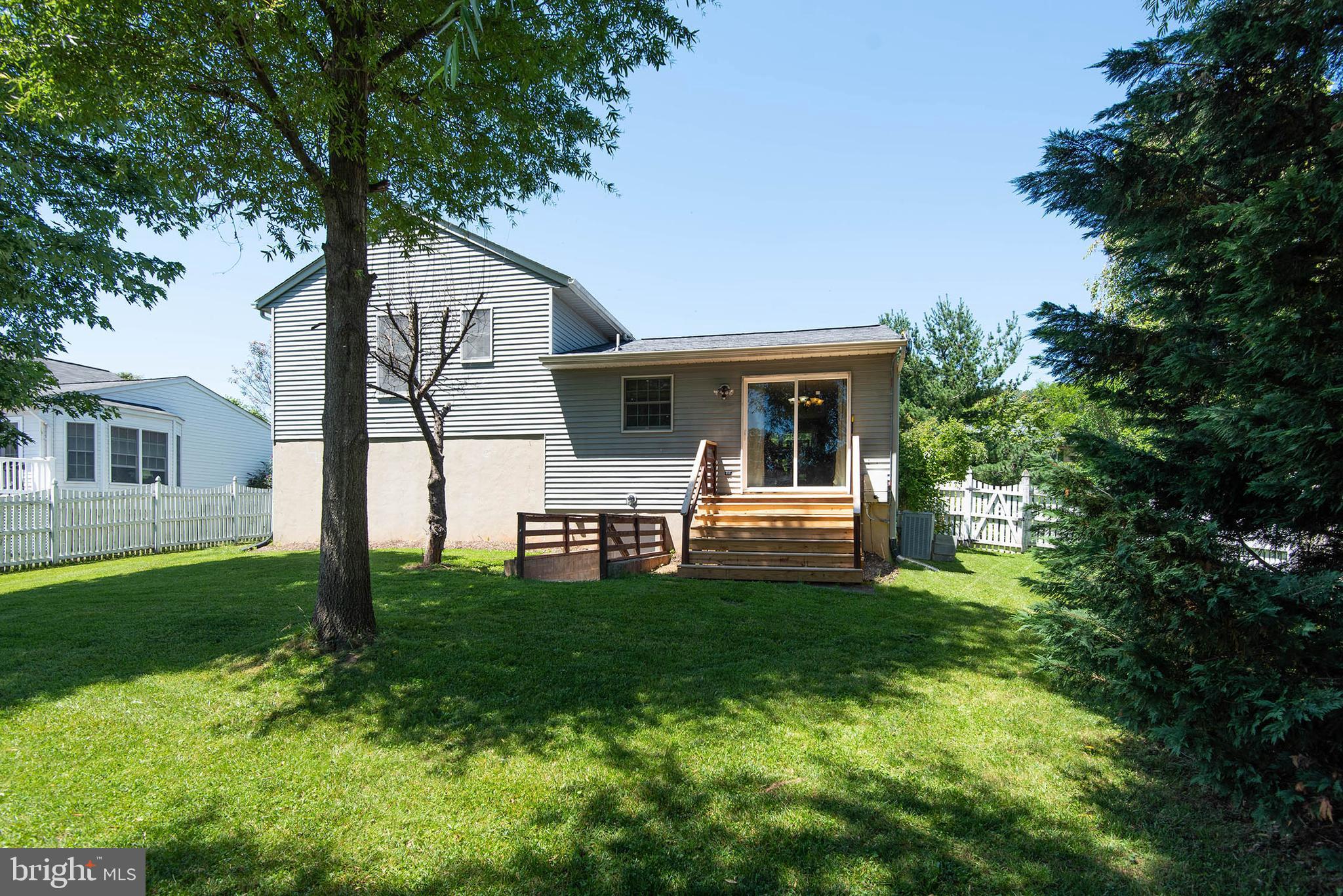 DELMONT STATION - Residential