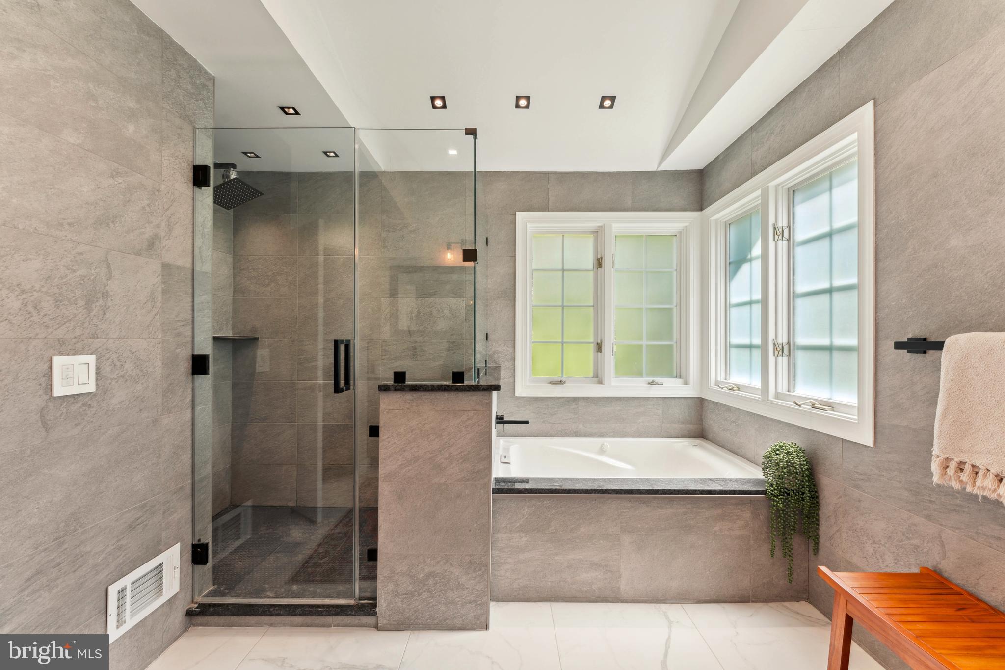 THE RESERVE - Residential