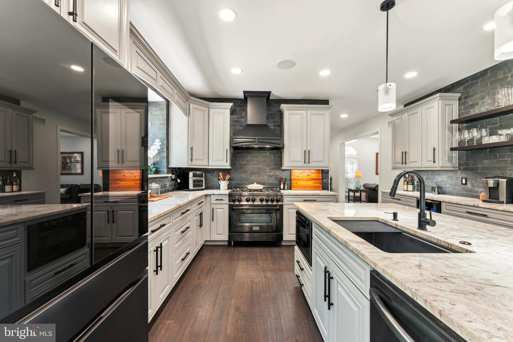 THE RESERVE - Residential