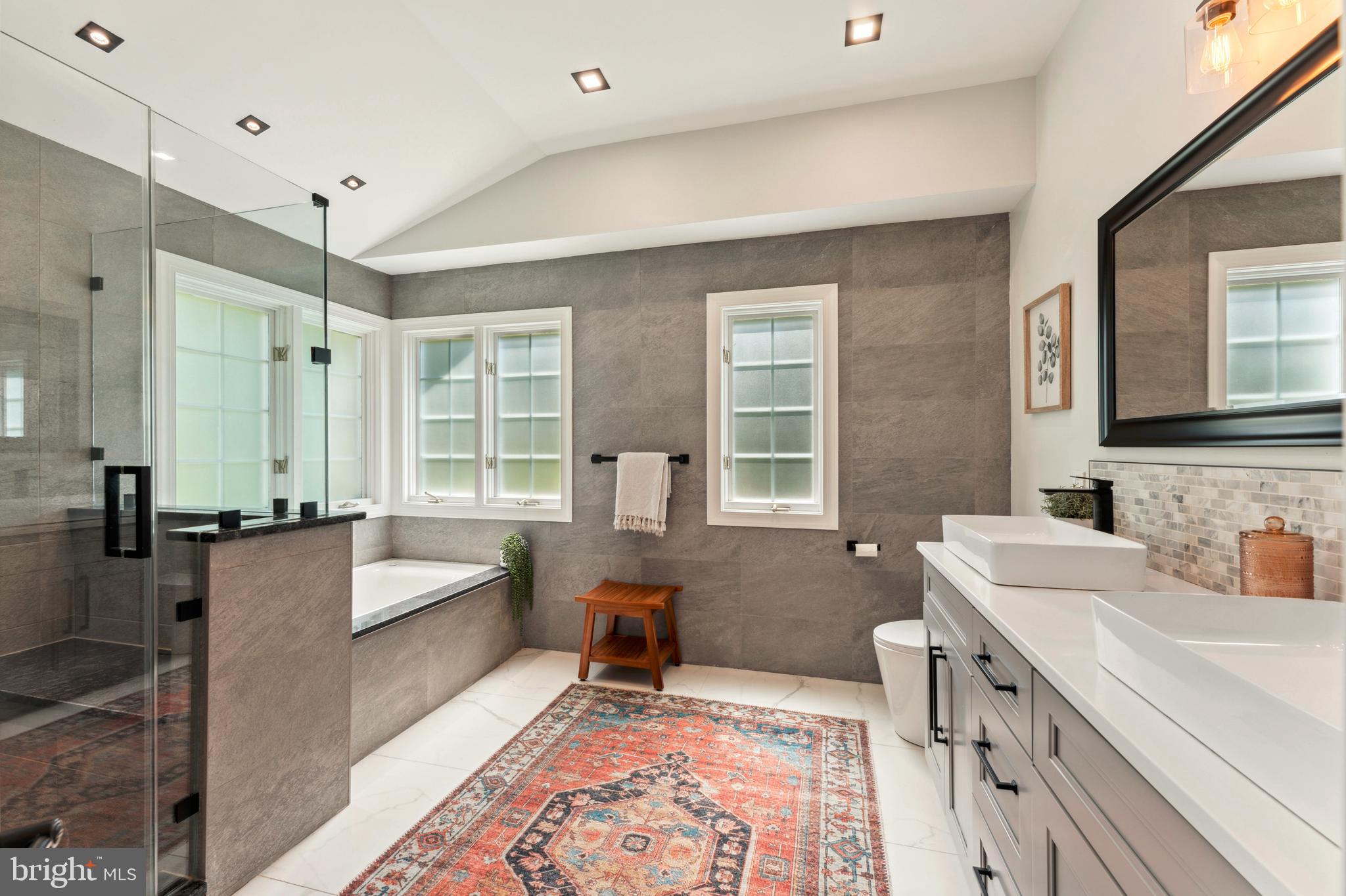 THE RESERVE - Residential