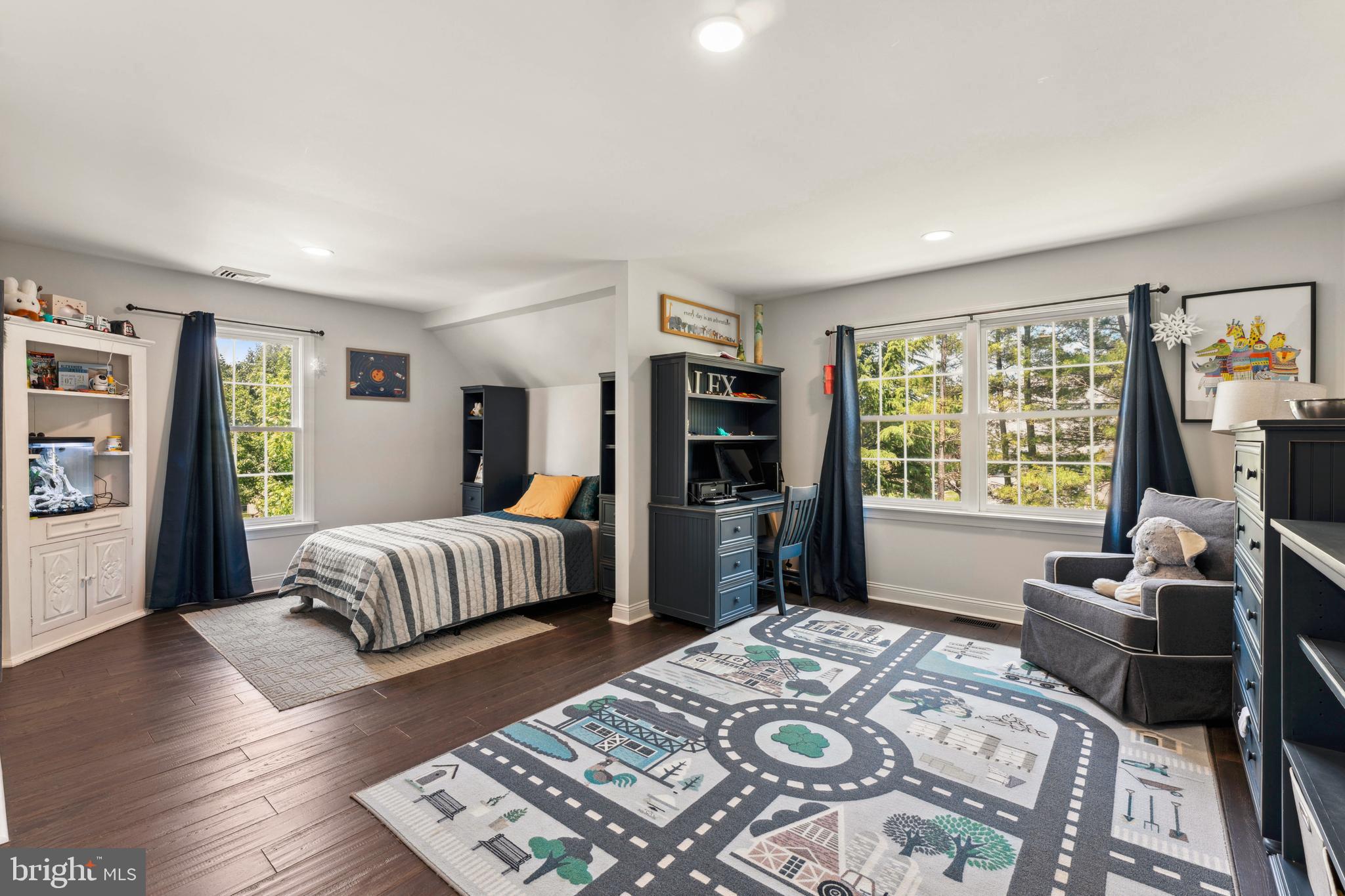 THE RESERVE - Residential