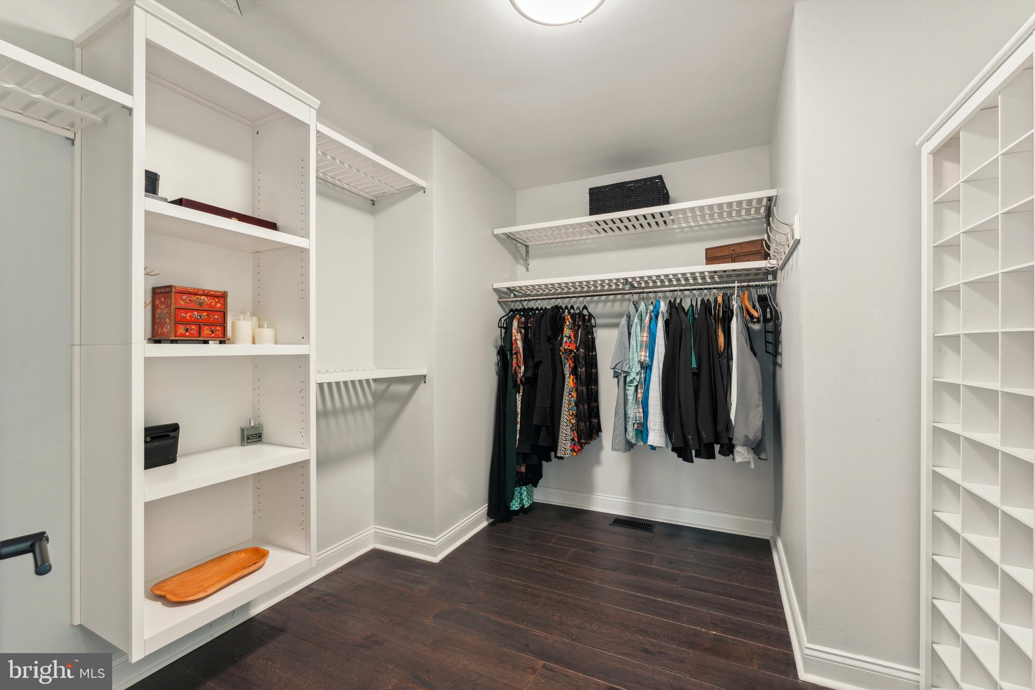 THE RESERVE - Residential