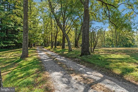 11214 STUART MILL ROAD OAKTON VA 22124