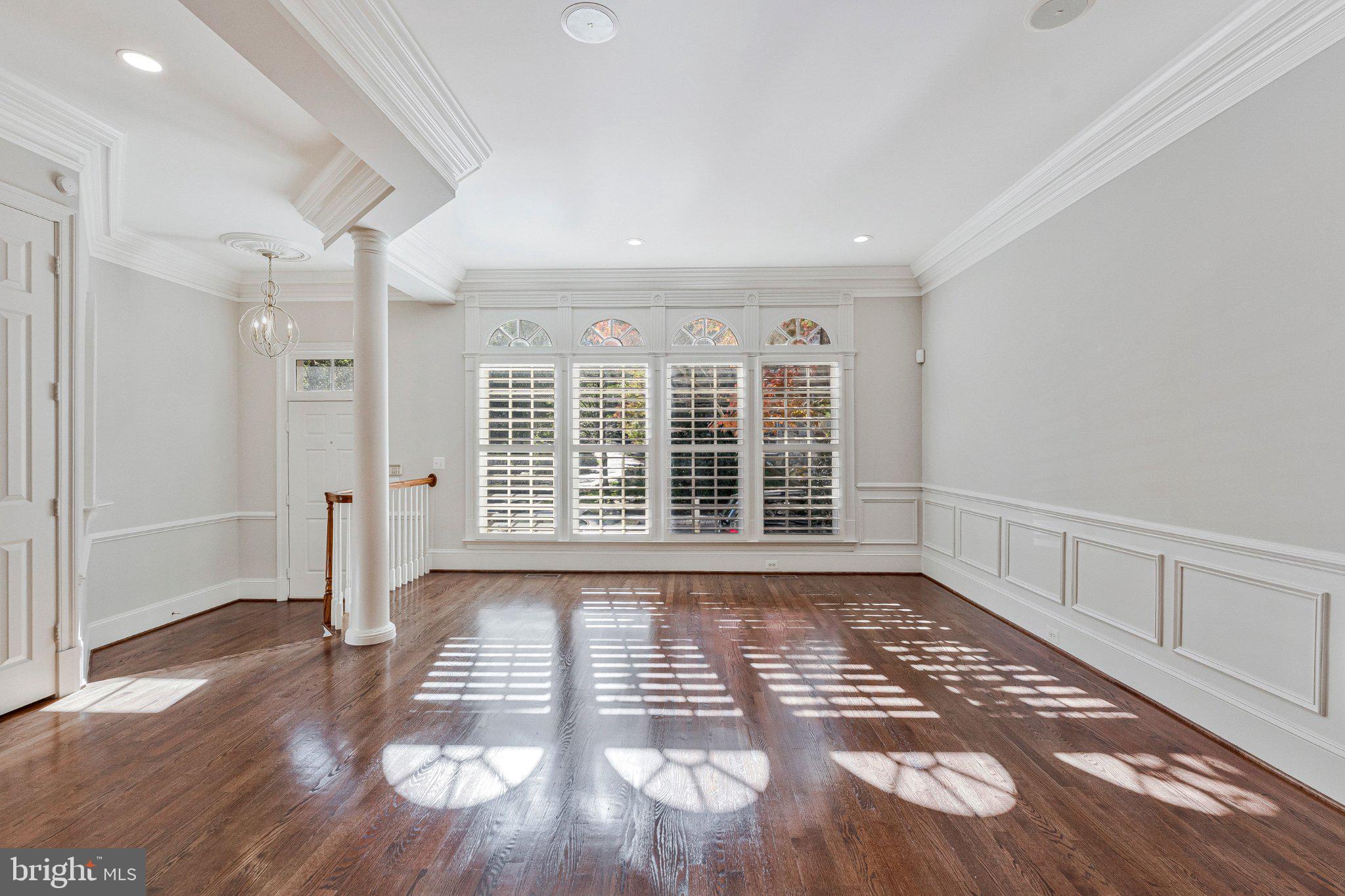 1402 HARVEST CROSSING DRIVE