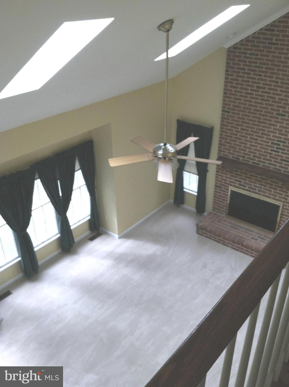 POTOMAC LAKES - Residential Lease