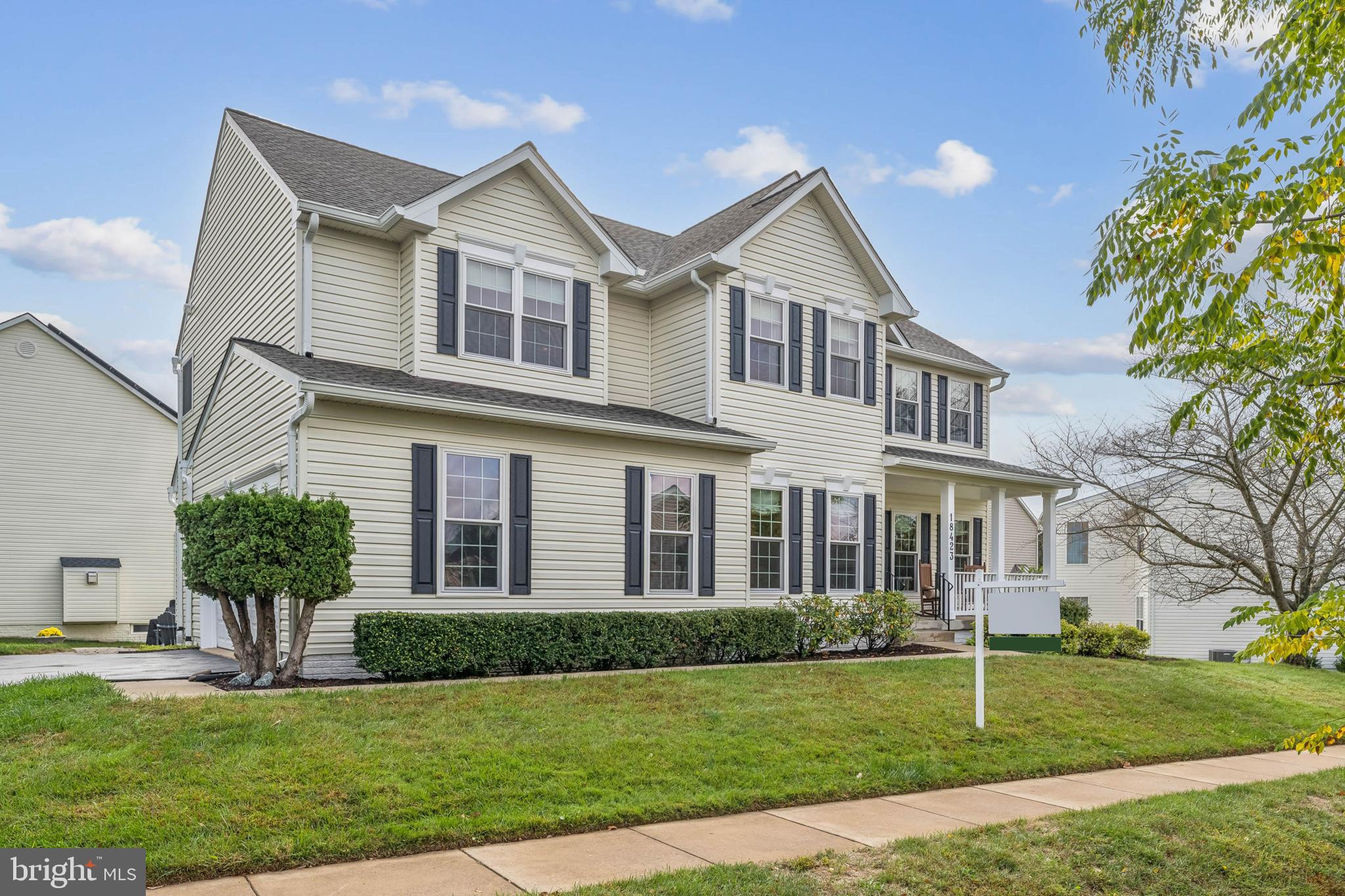 KINGS CROSSING - Residential