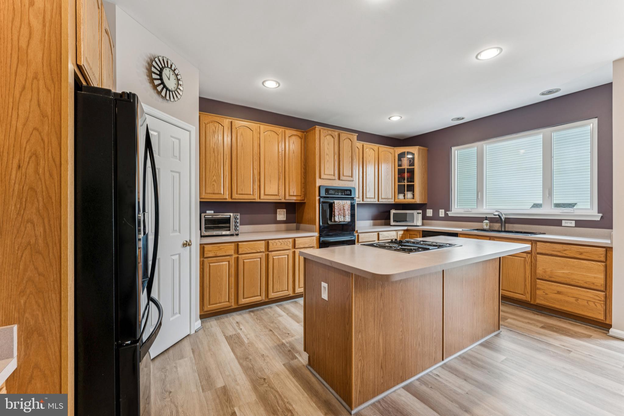 KINGS CROSSING - Residential