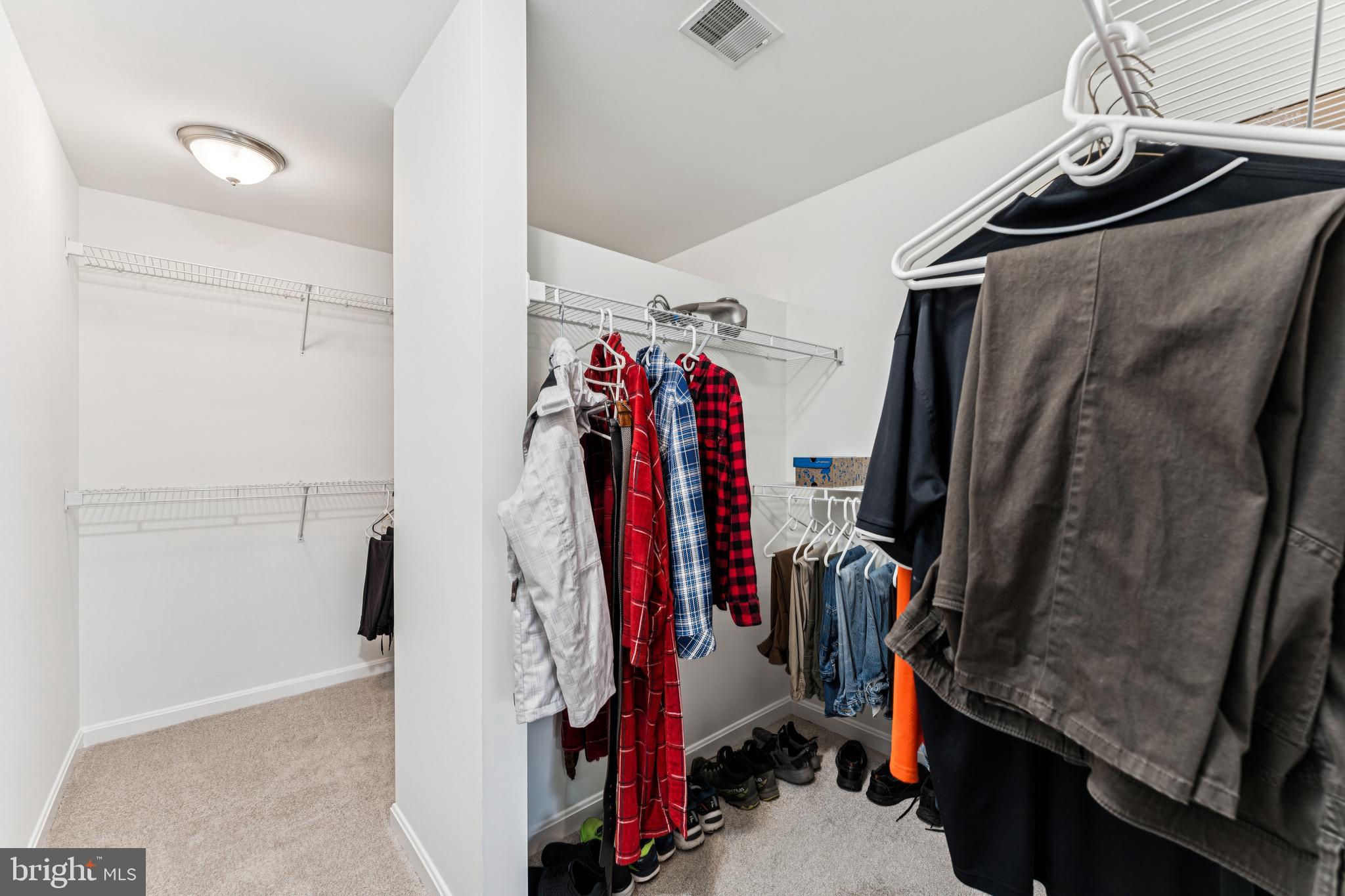 KINGS CROSSING - Residential