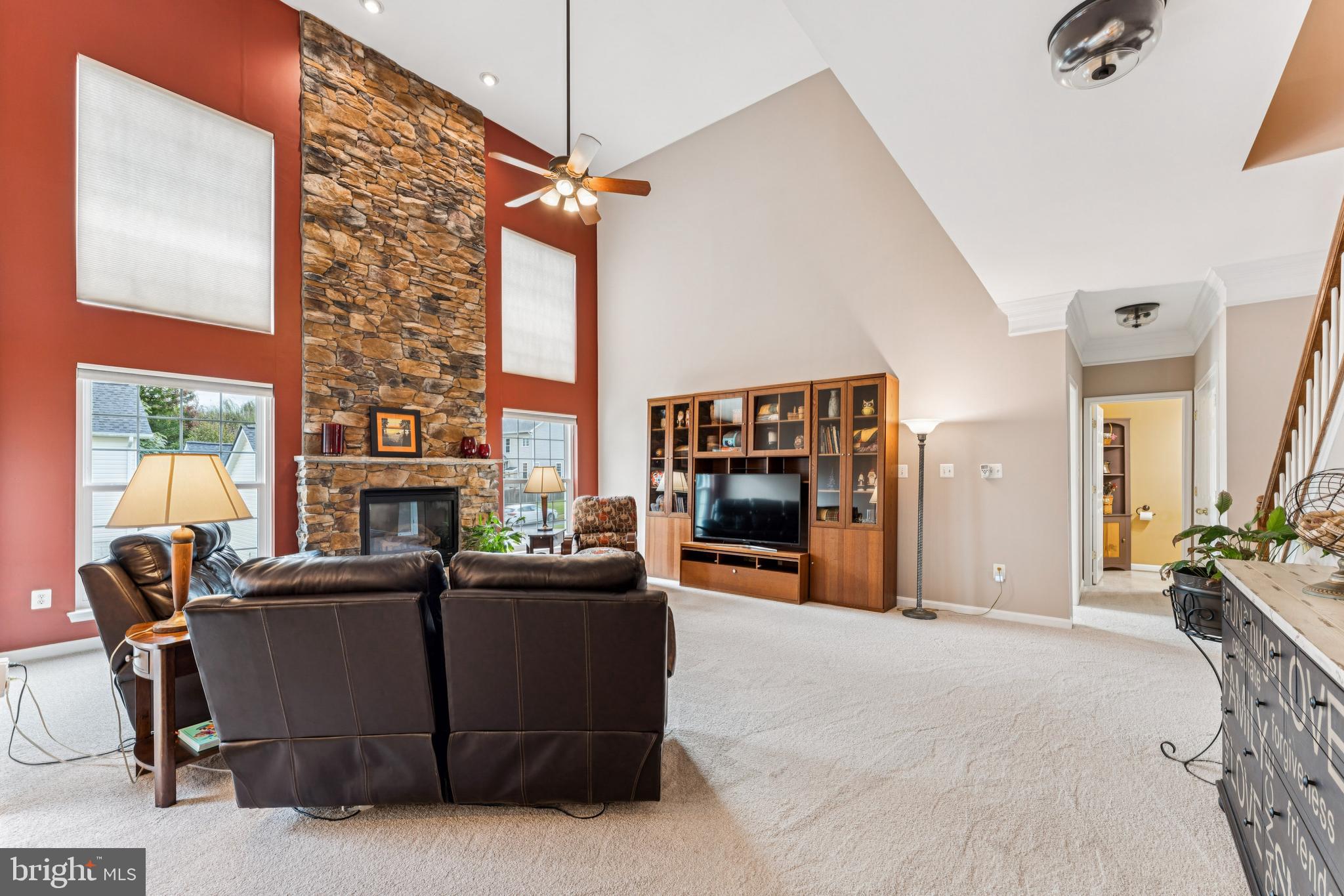 KINGS CROSSING - Residential