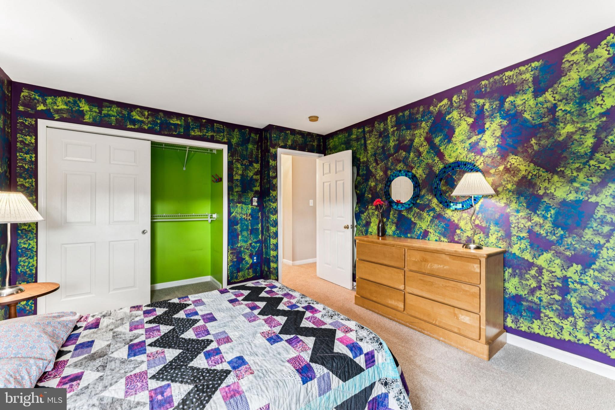 KINGS CROSSING - Residential