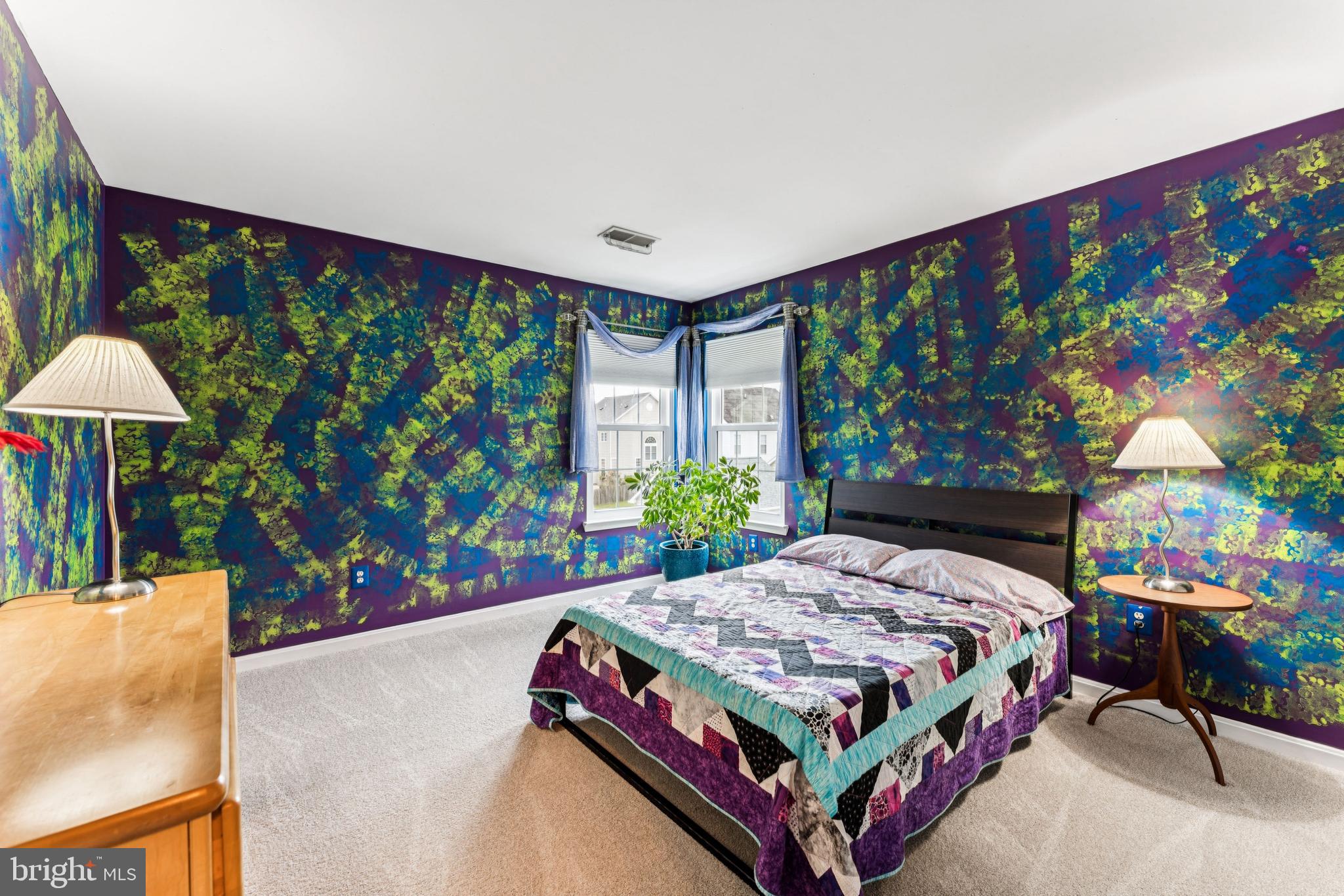 KINGS CROSSING - Residential