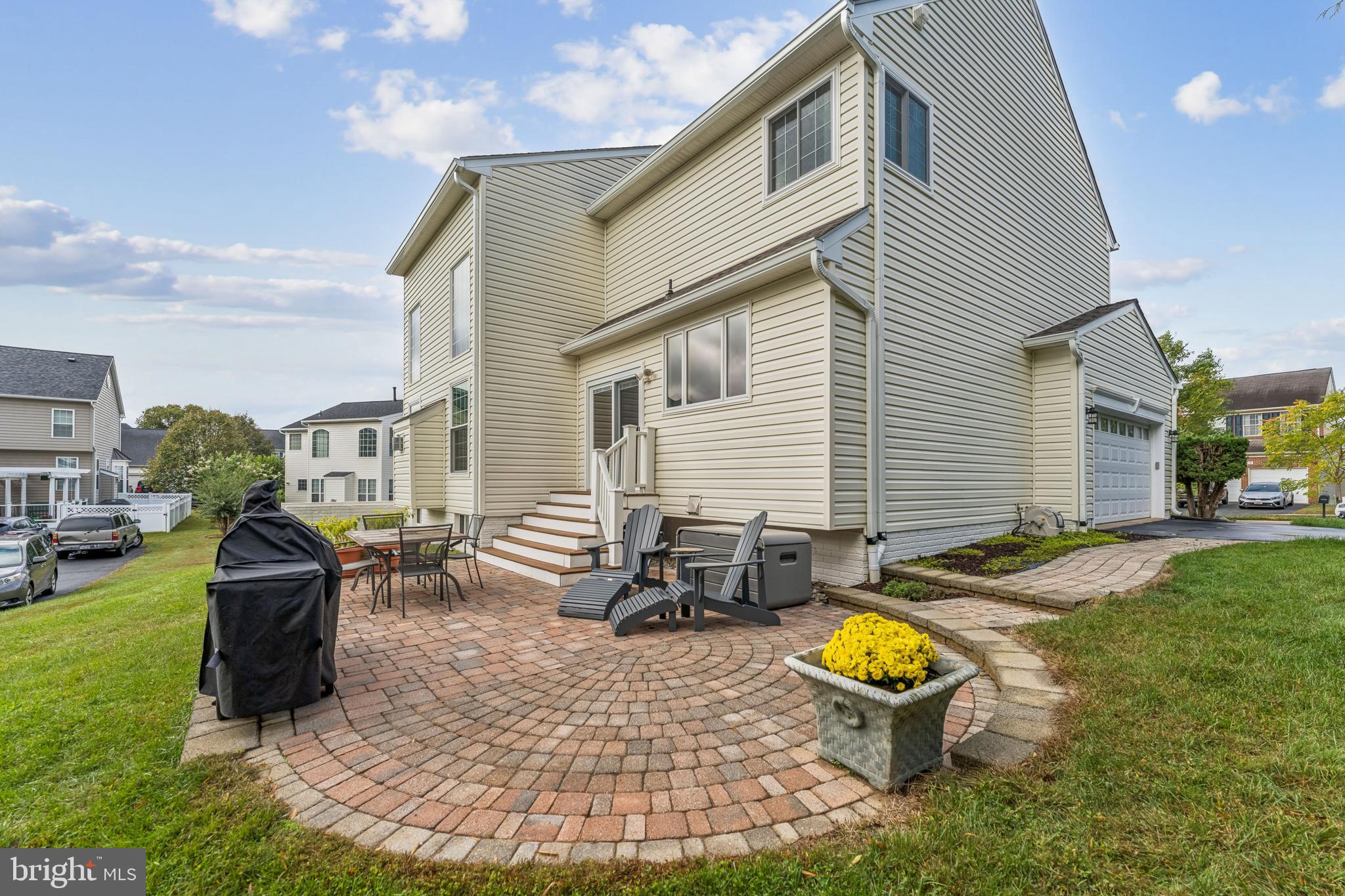 KINGS CROSSING - Residential