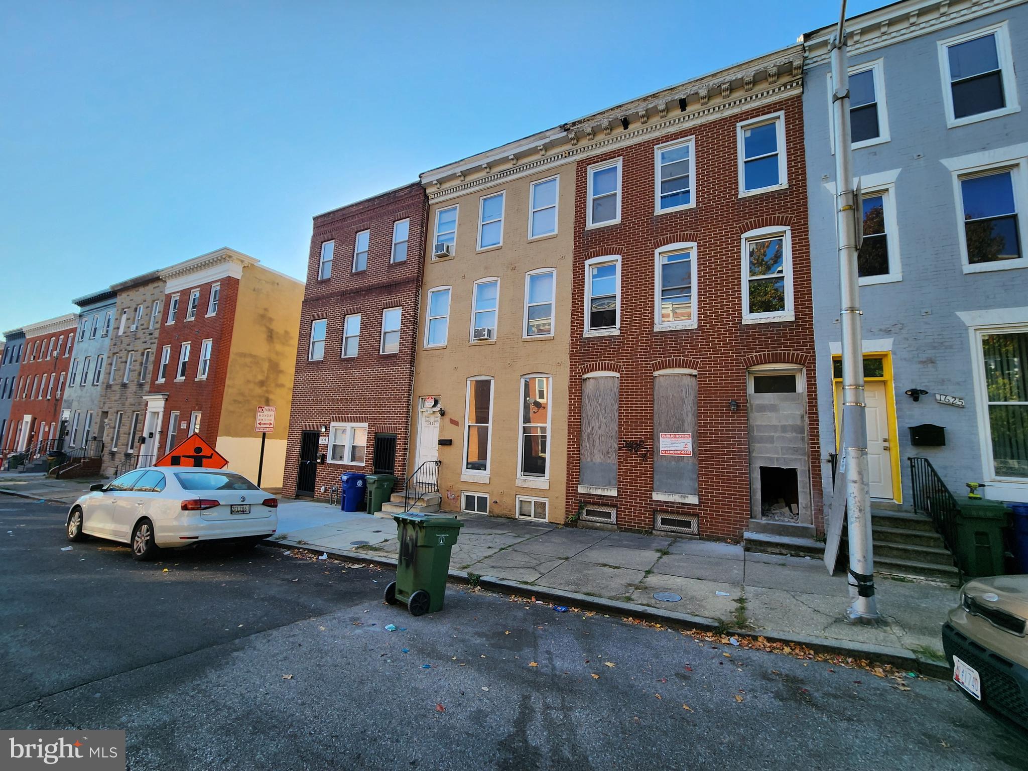1623 W LEXINGTON STREET