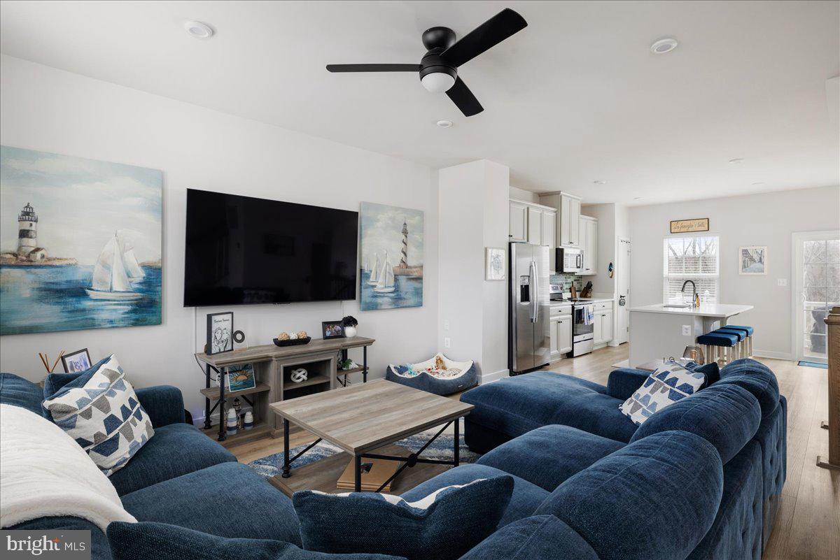 MADISON STATION - Residential