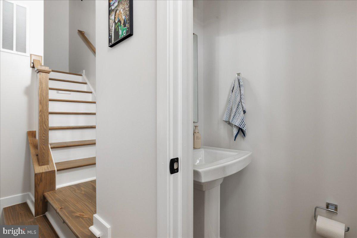 MADISON STATION - Residential