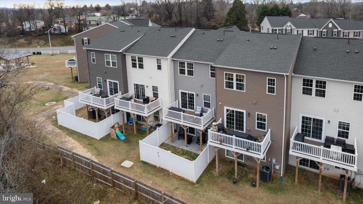 MADISON STATION - Residential