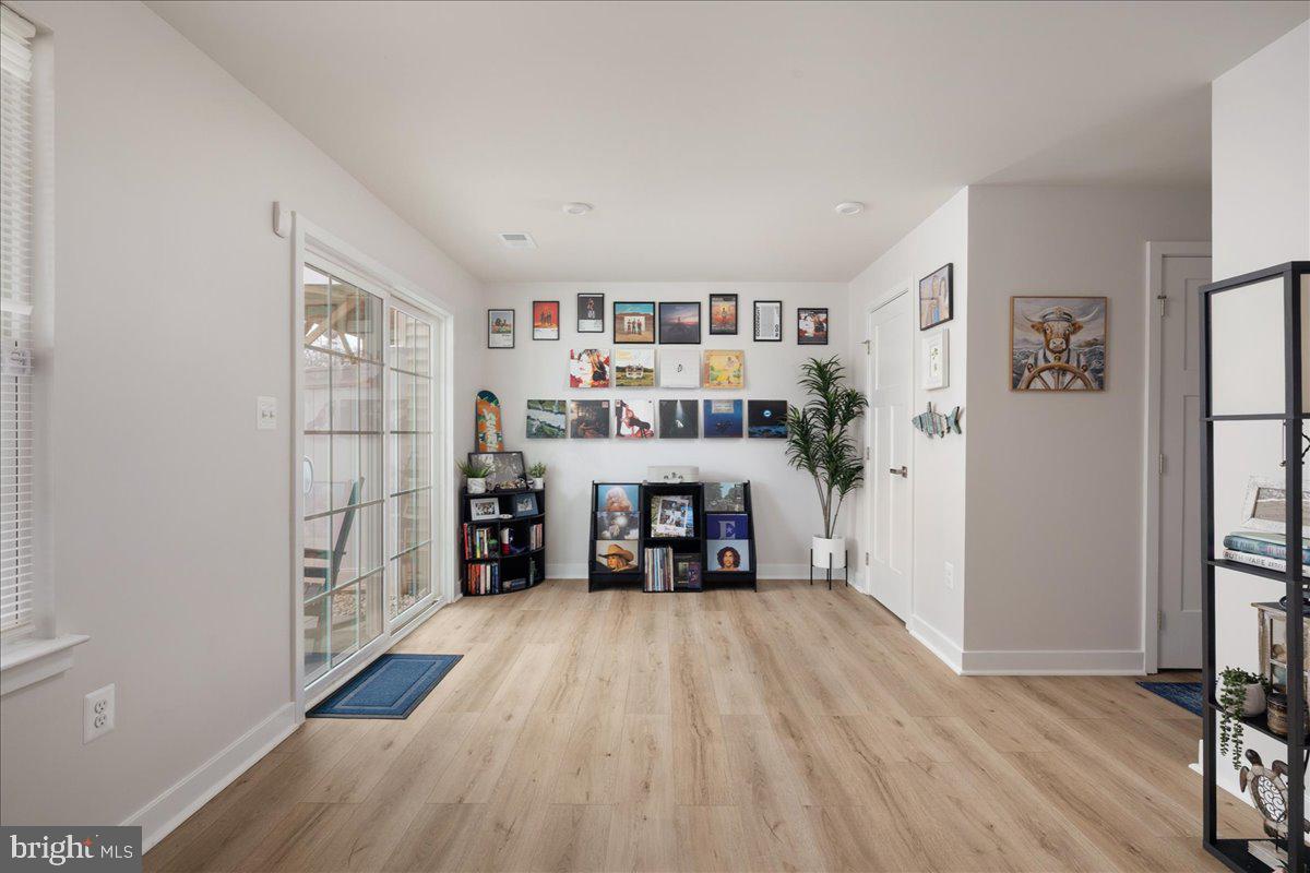 MADISON STATION - Residential