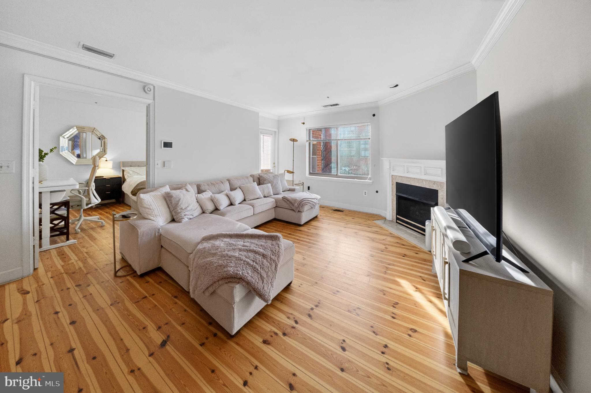 BALLSTON PARK - Residential Lease