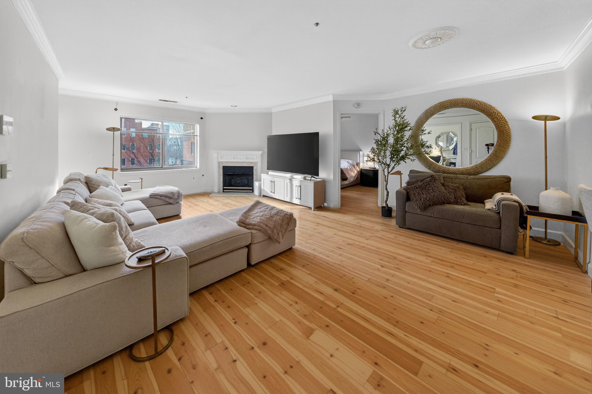 BALLSTON PARK - Residential Lease