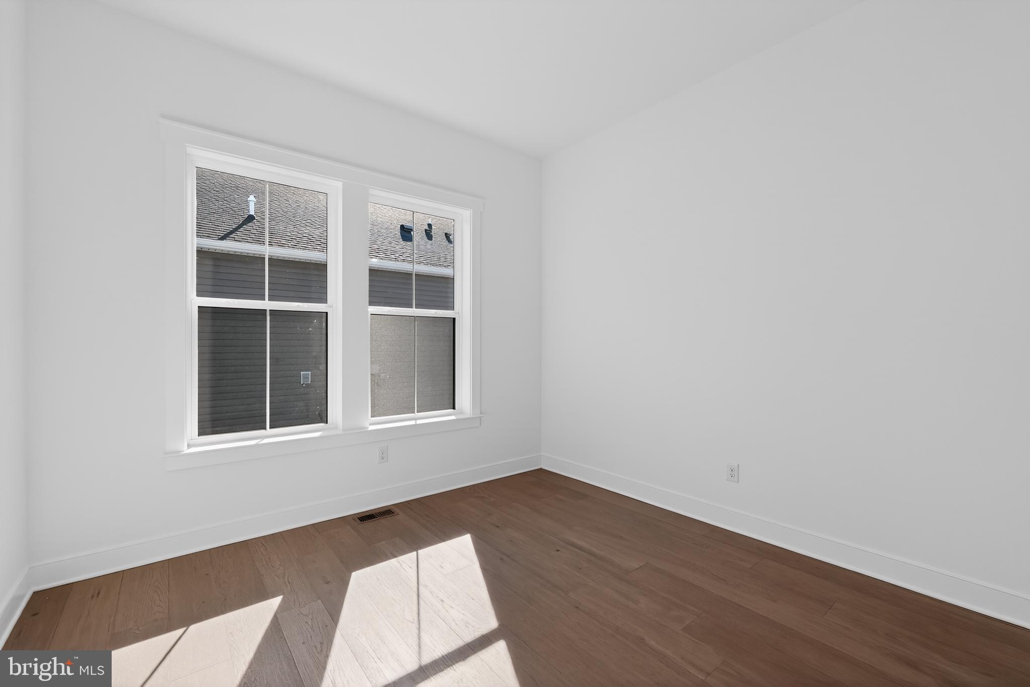 20424 SKIPJACK DRIVE