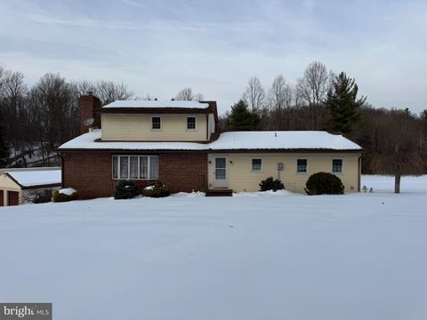 Homes For Sale - 435 Westley Road<br/> Berks County, MOHNTON, PA 19540