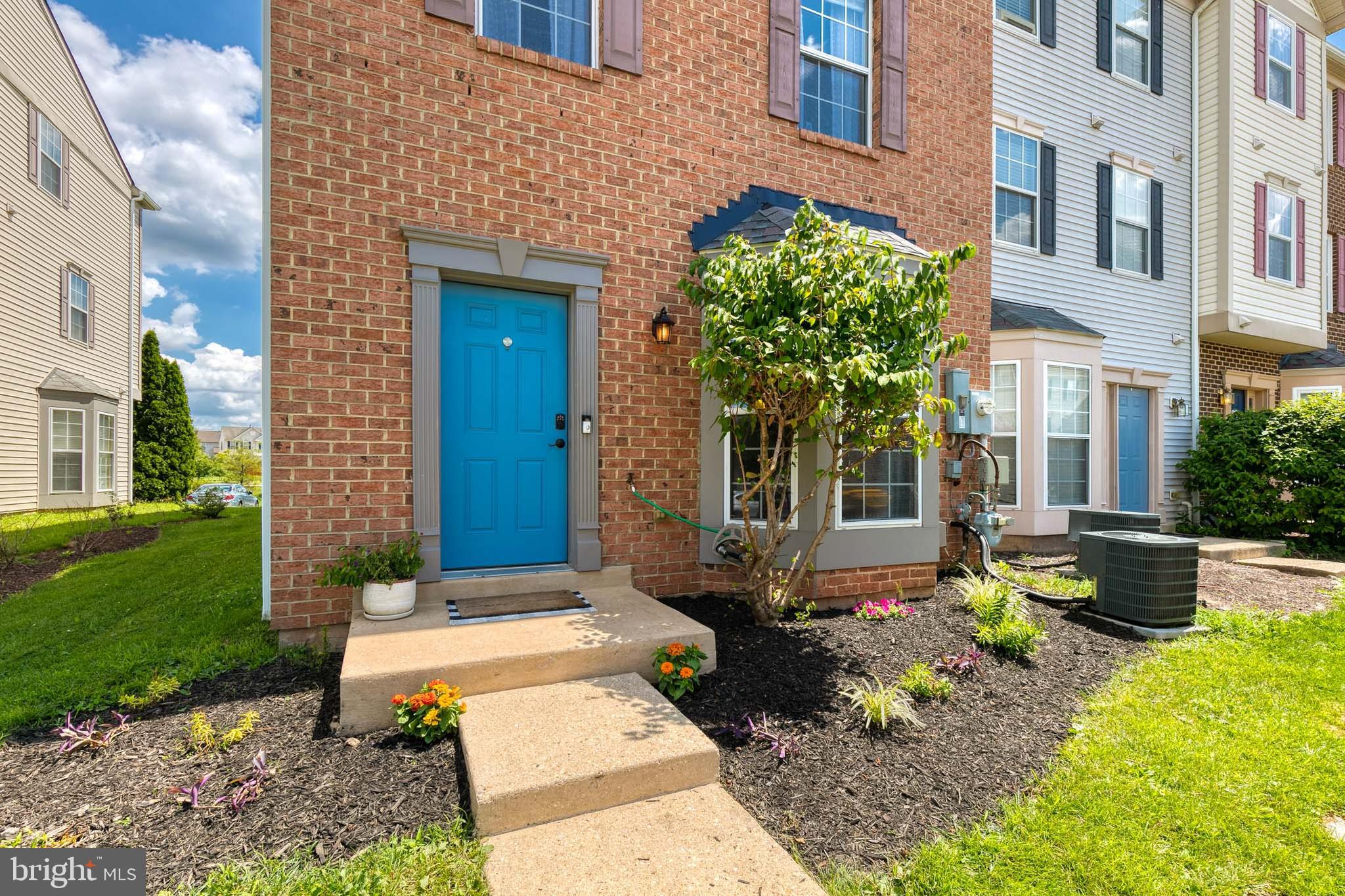 SEVEN OAKS - Residential