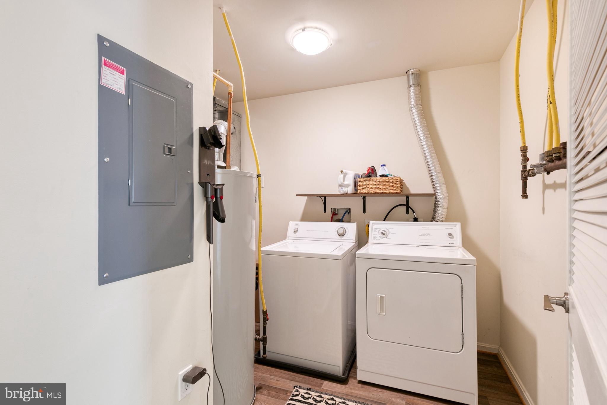 SEVEN OAKS - Residential