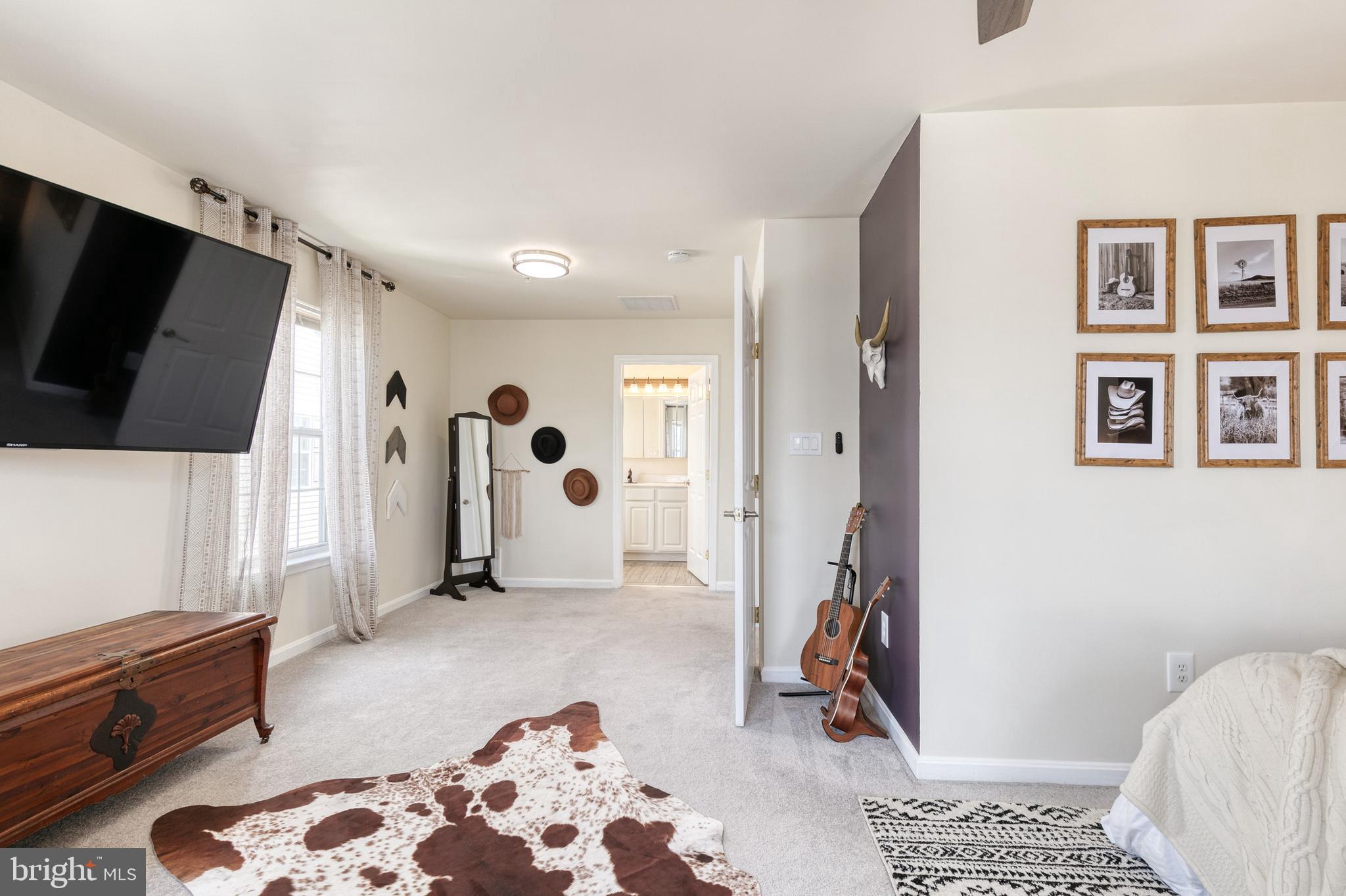 SEVEN OAKS - Residential