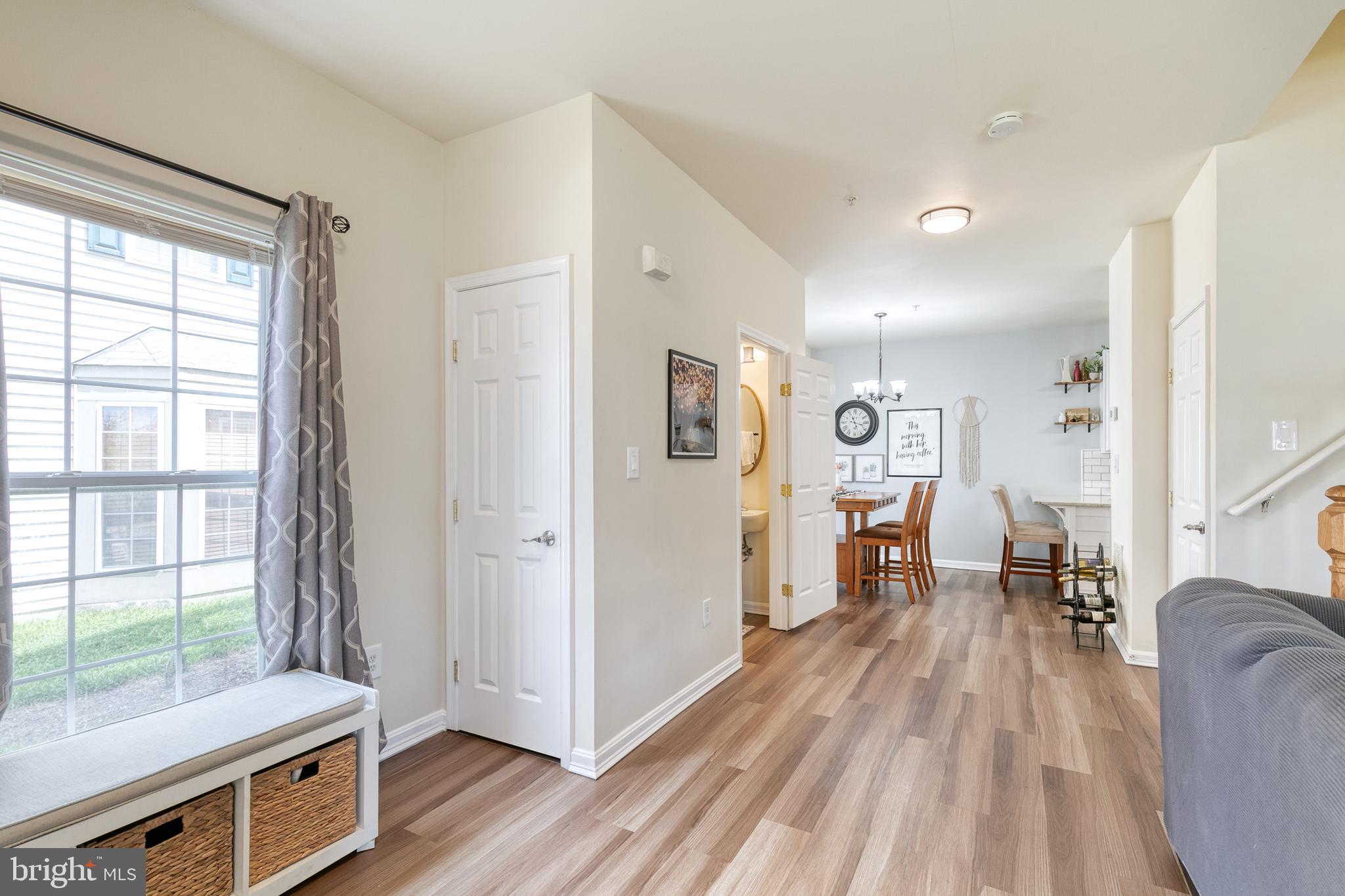 SEVEN OAKS - Residential