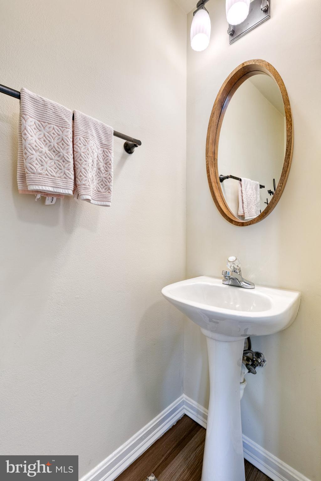 SEVEN OAKS - Residential