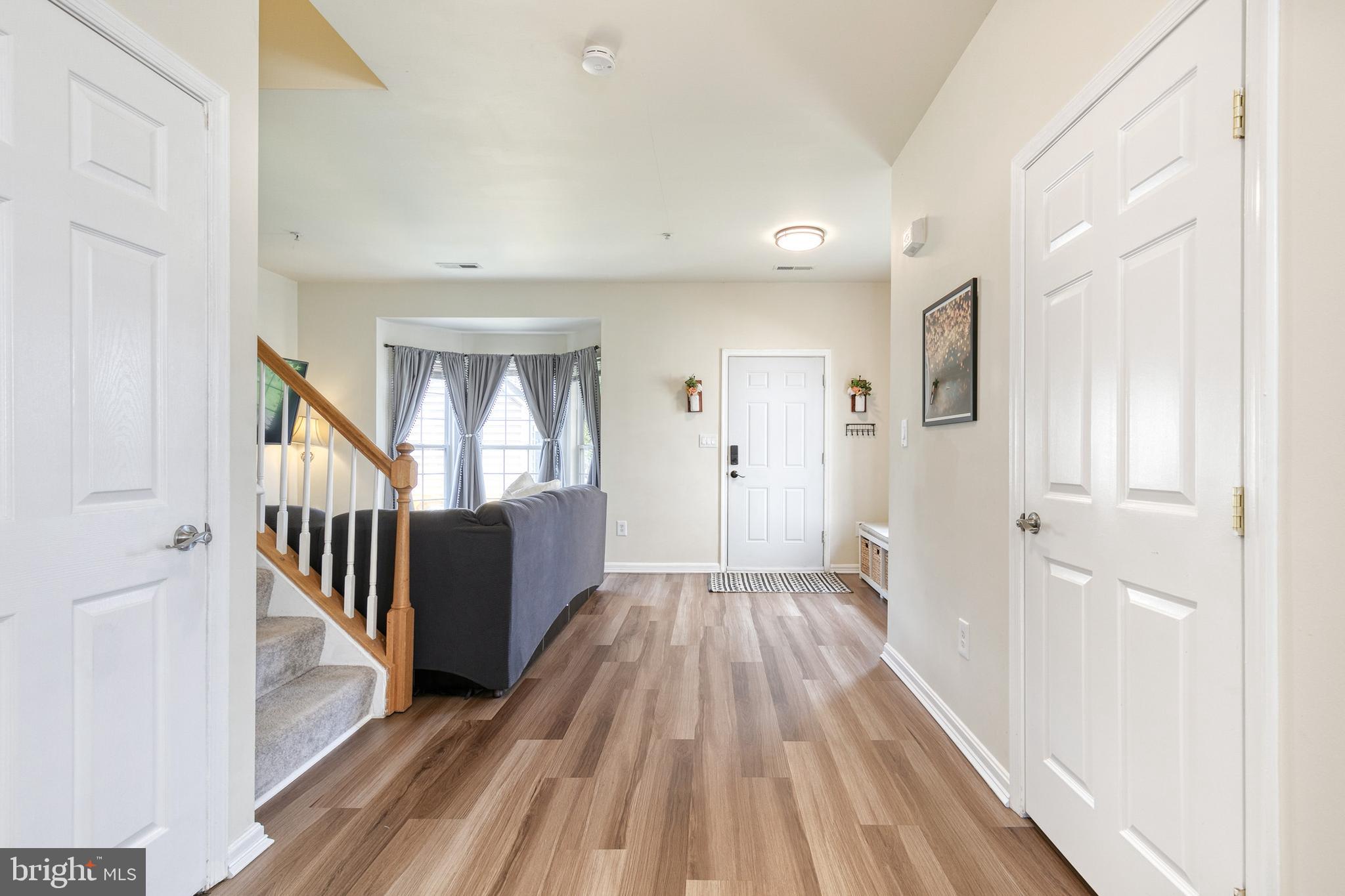 SEVEN OAKS - Residential