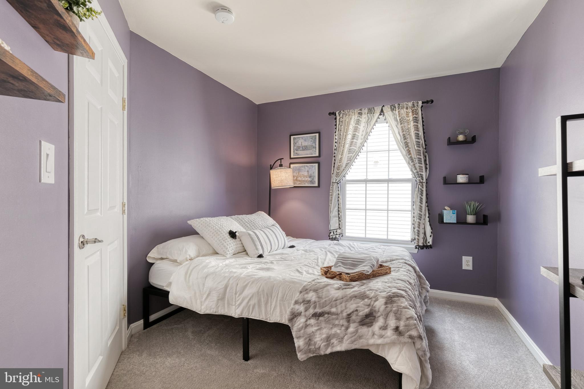 SEVEN OAKS - Residential