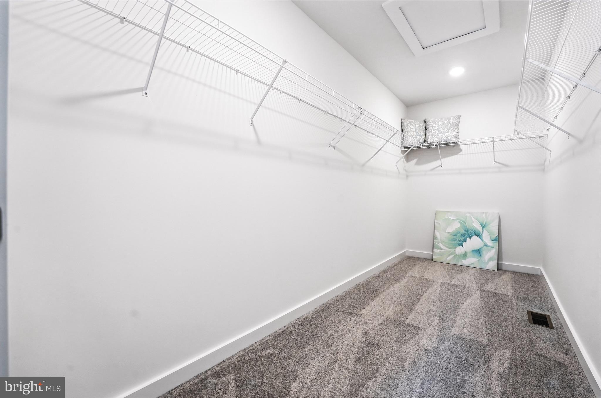 TROVINGER MILL ESTATES - Residential