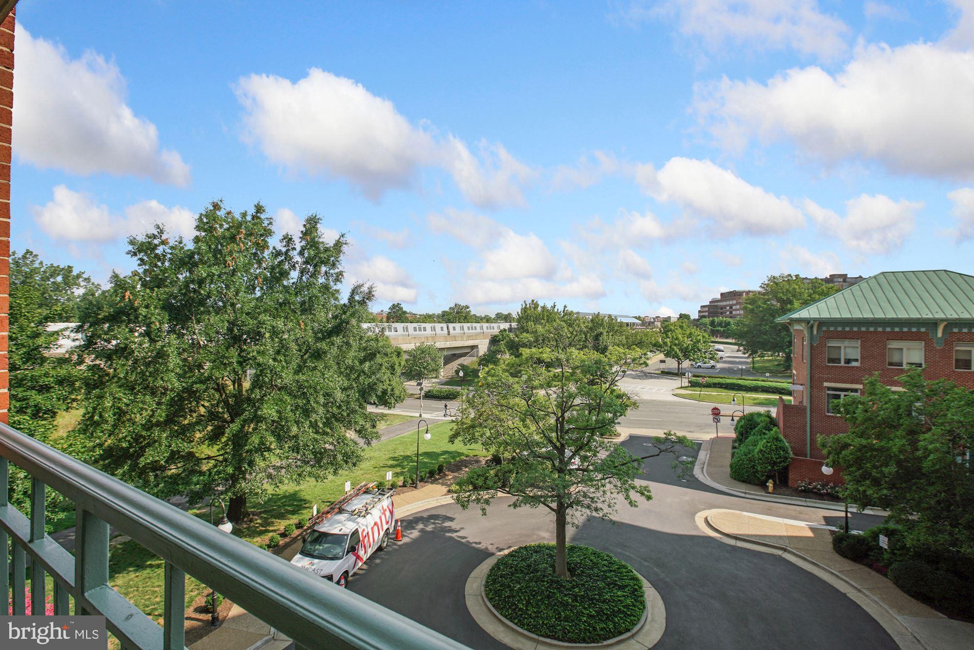 COLECROFT STATION - Residential