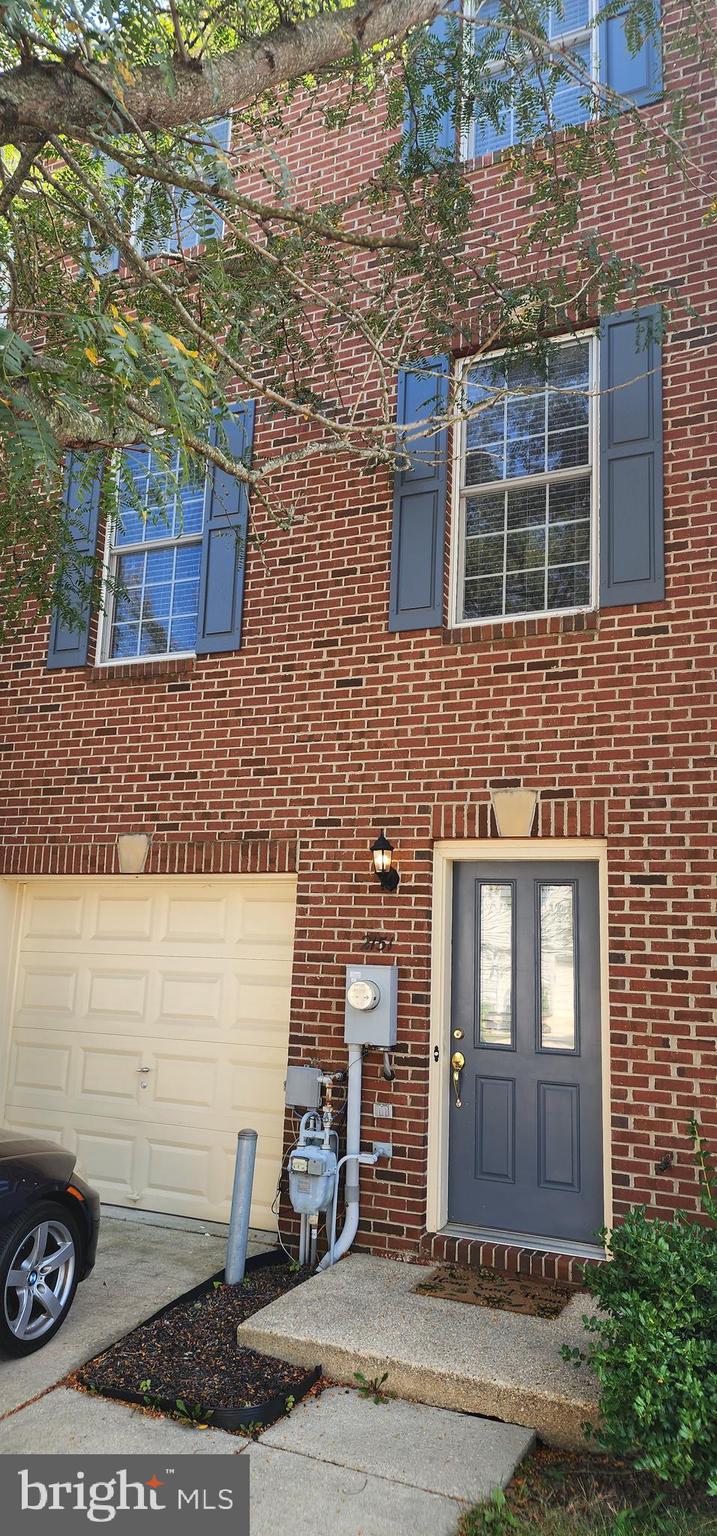 RIVER OAKS - Residential