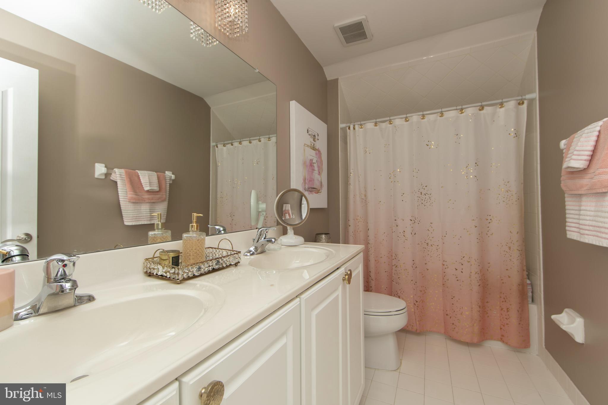 LEIGH COURT - Residential