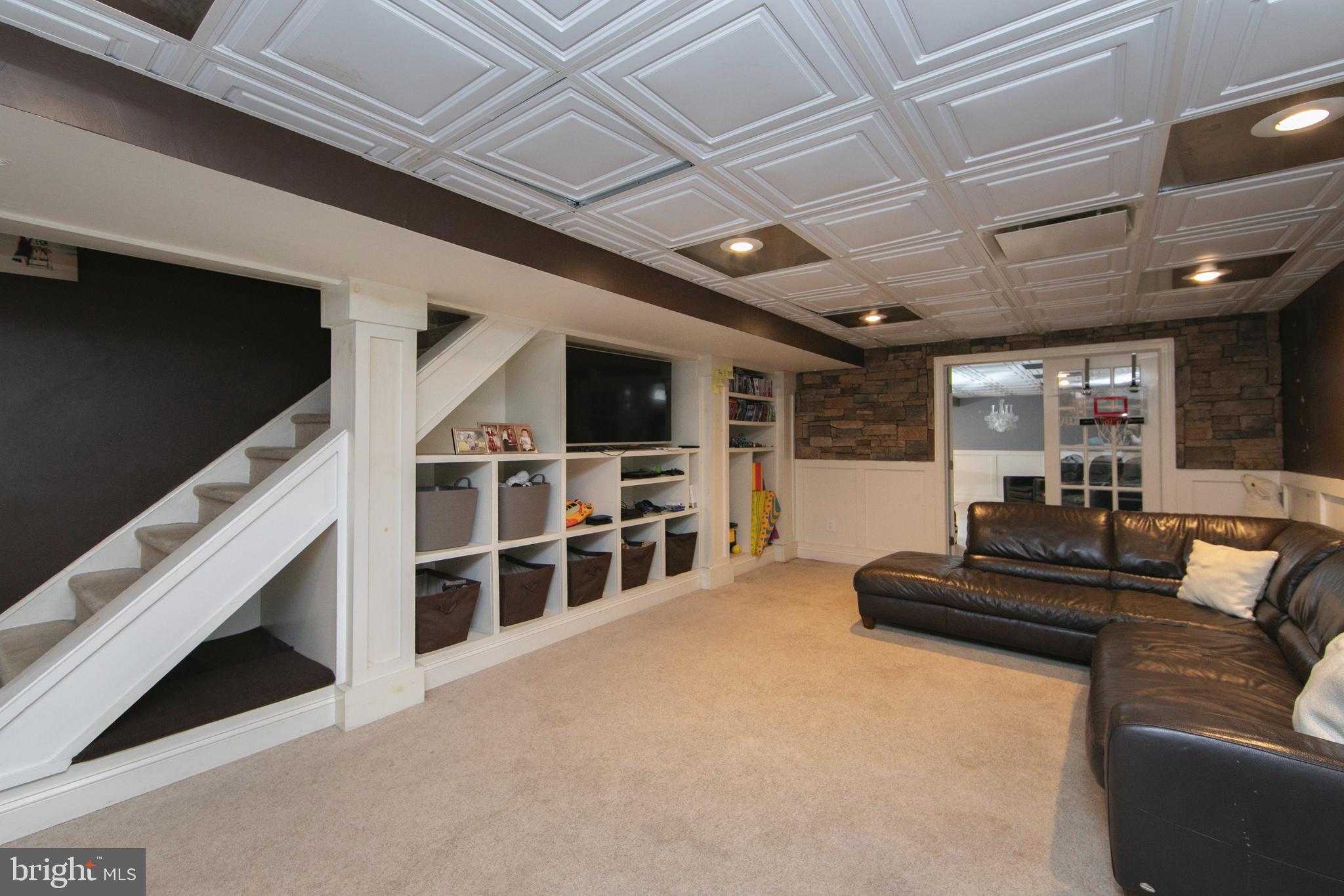 LEIGH COURT - Residential