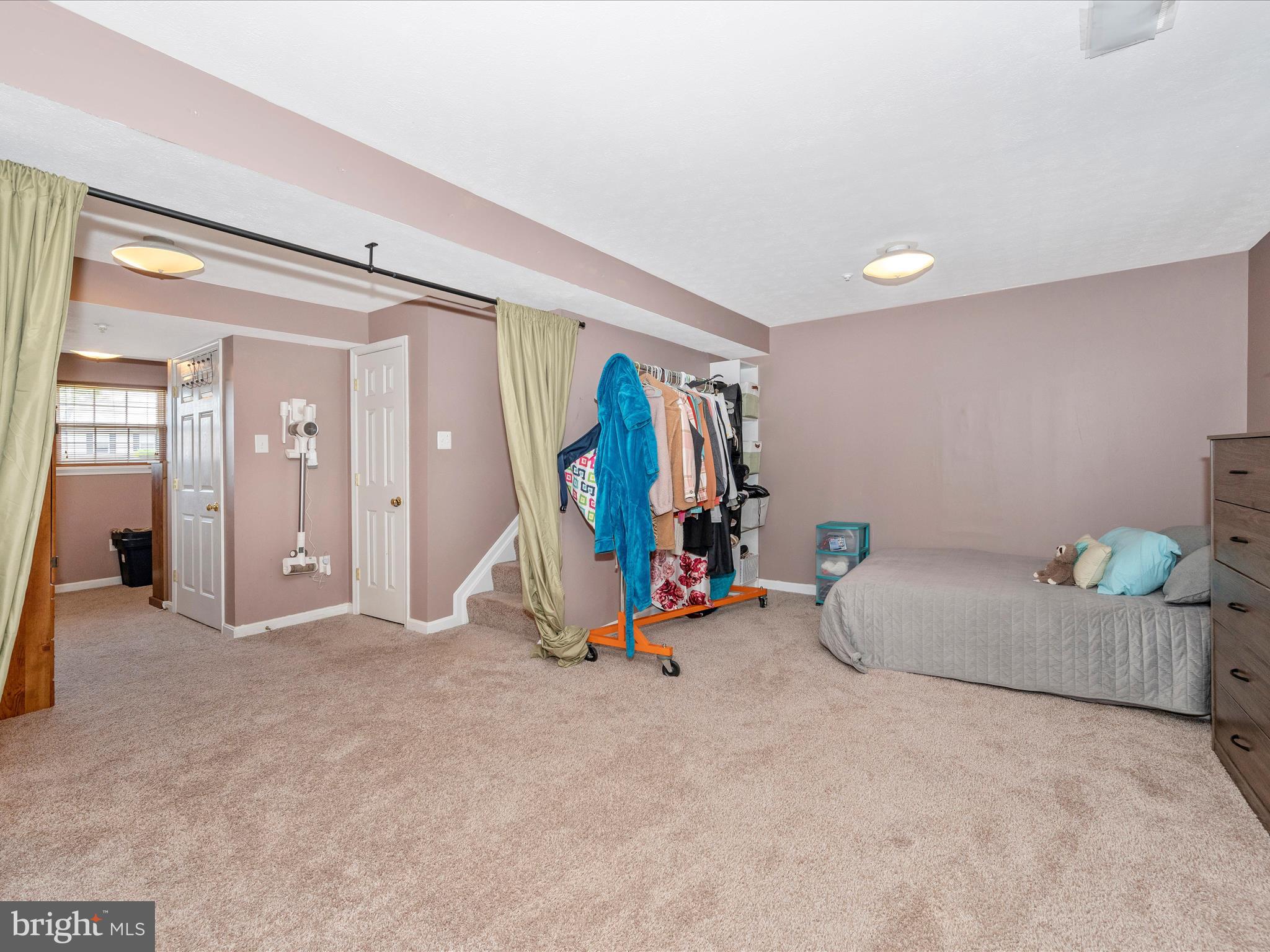 NEW MARKET WEST - Residential