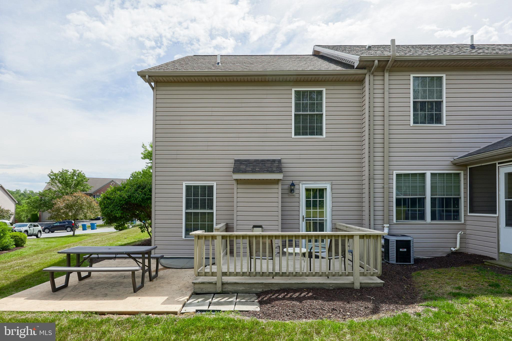 512 NORTHSTAR DRIVE