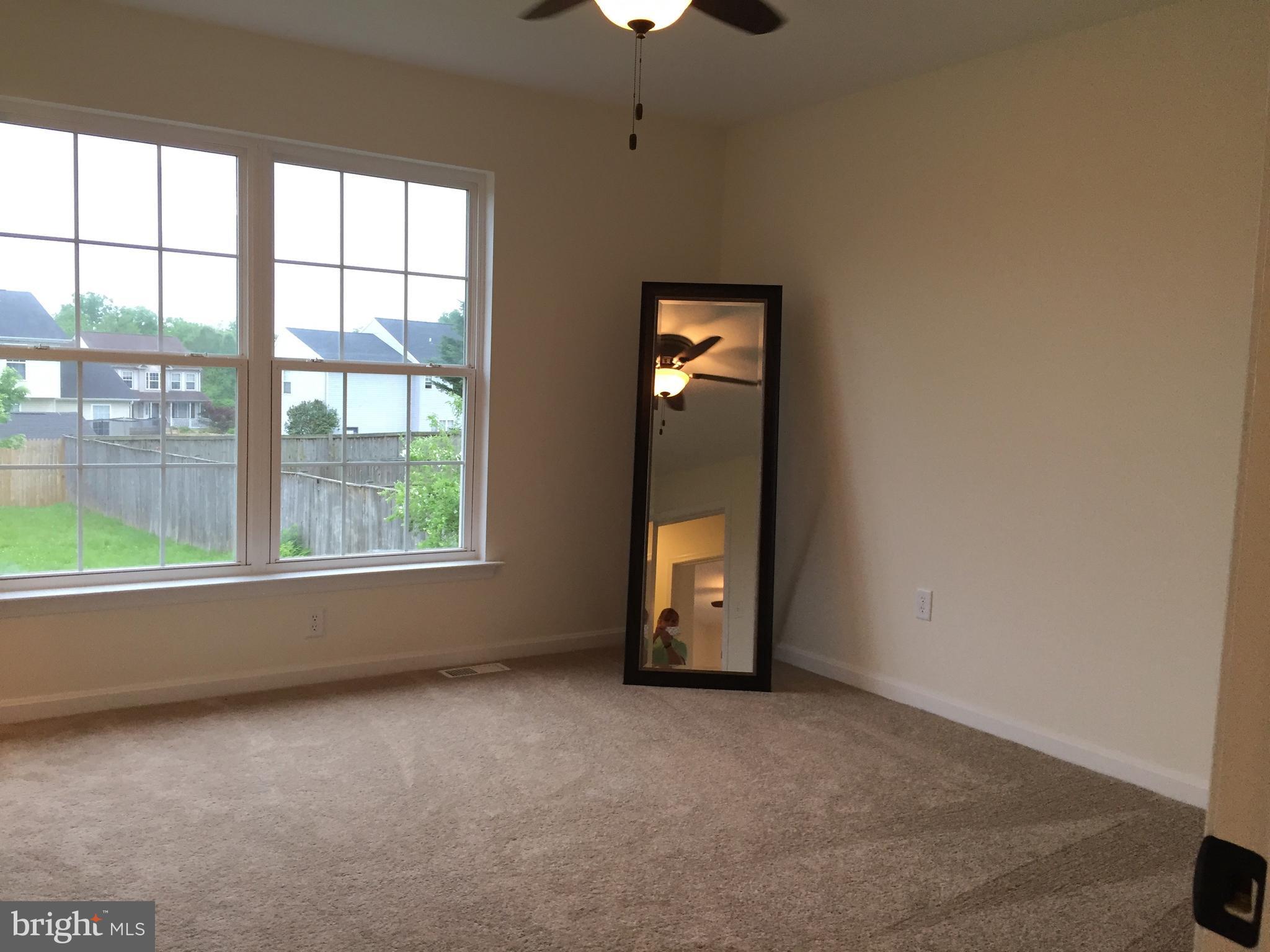 SARAHS CHOICE - Residential