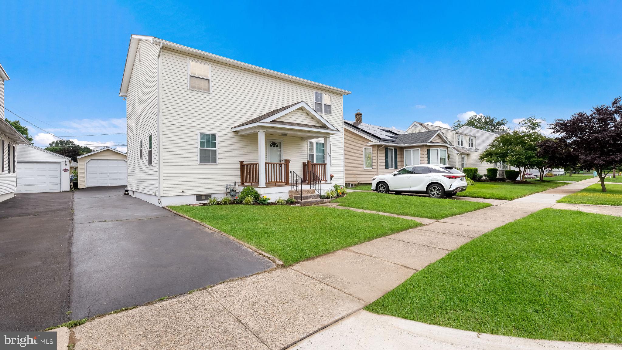253 ROOSEVELT STREET