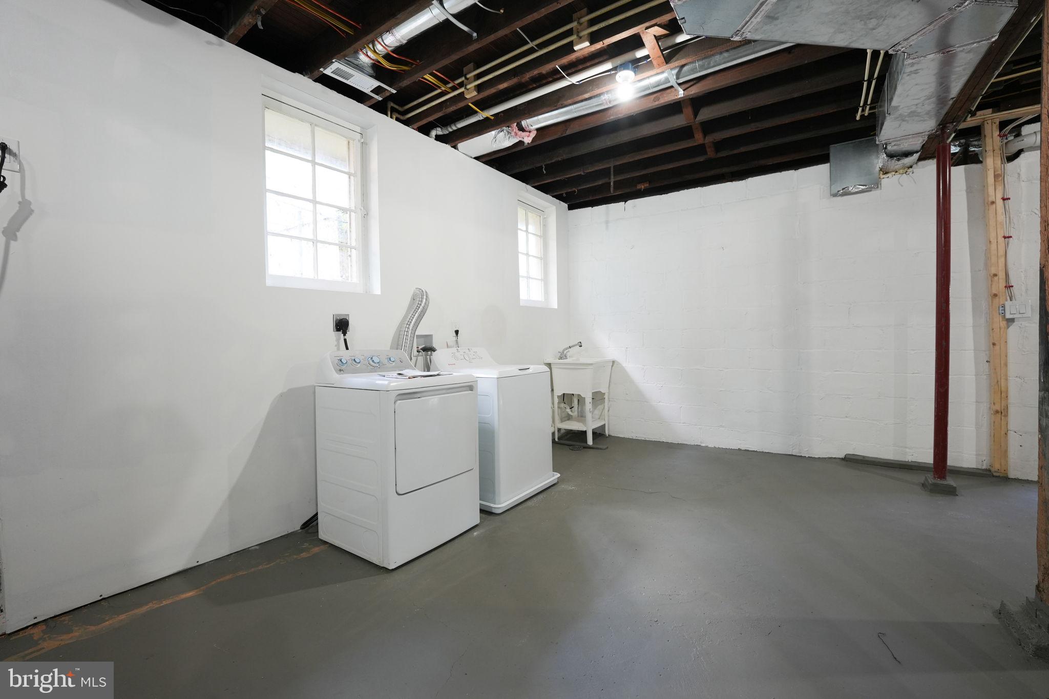 HISTORIC HYATTSVILLE - Residential Lease