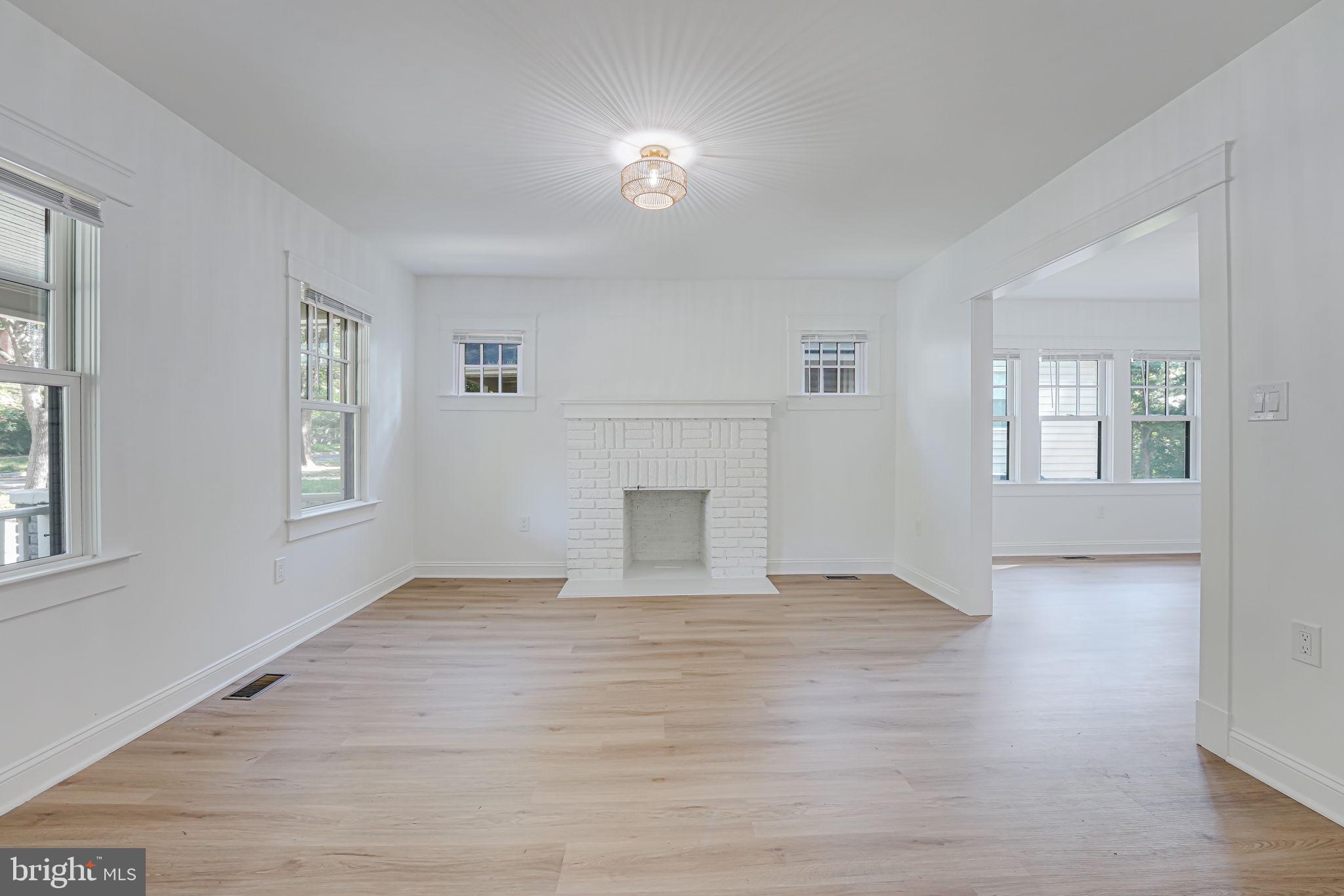 HISTORIC HYATTSVILLE - Residential Lease