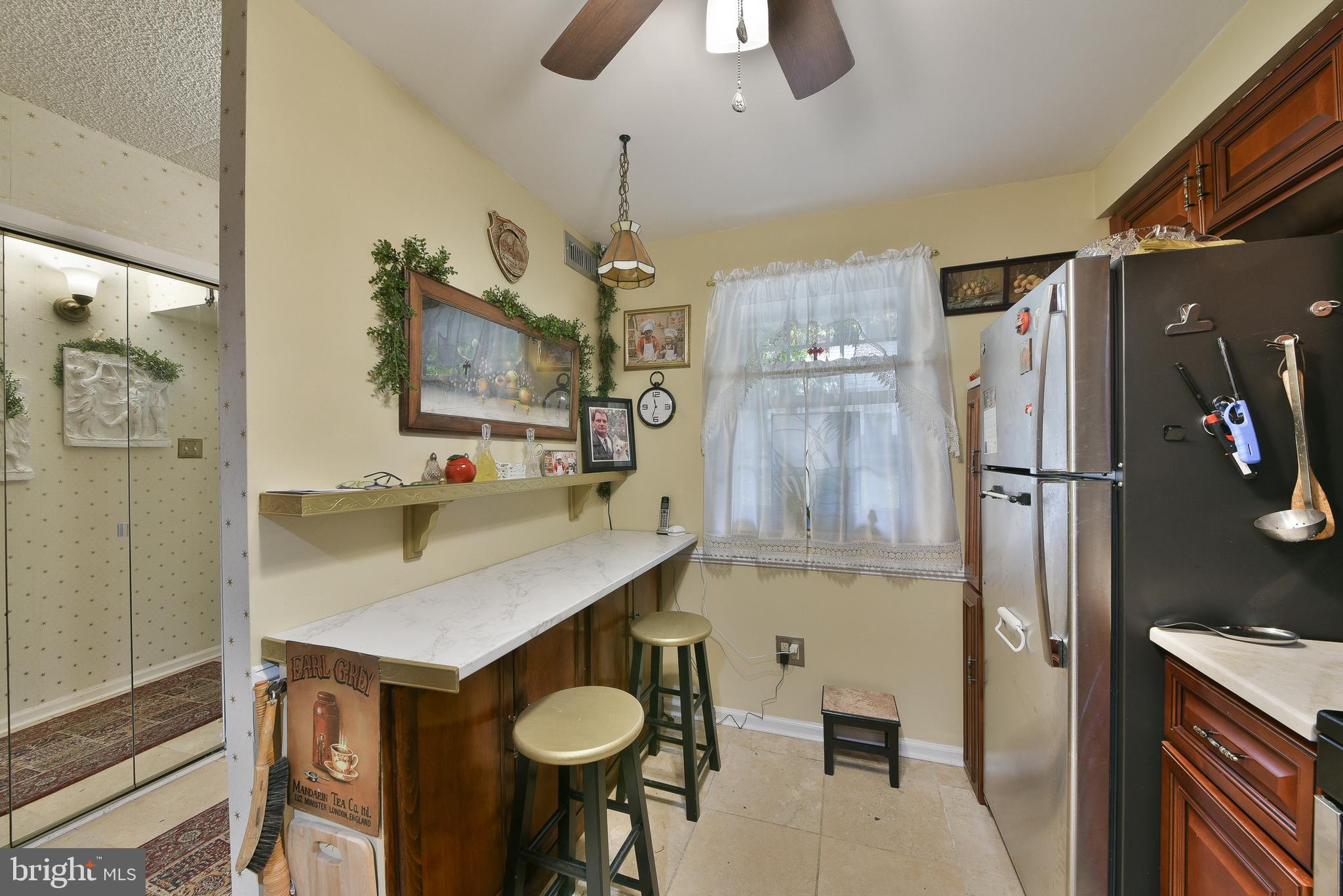 VALLEY GLEN - Residential